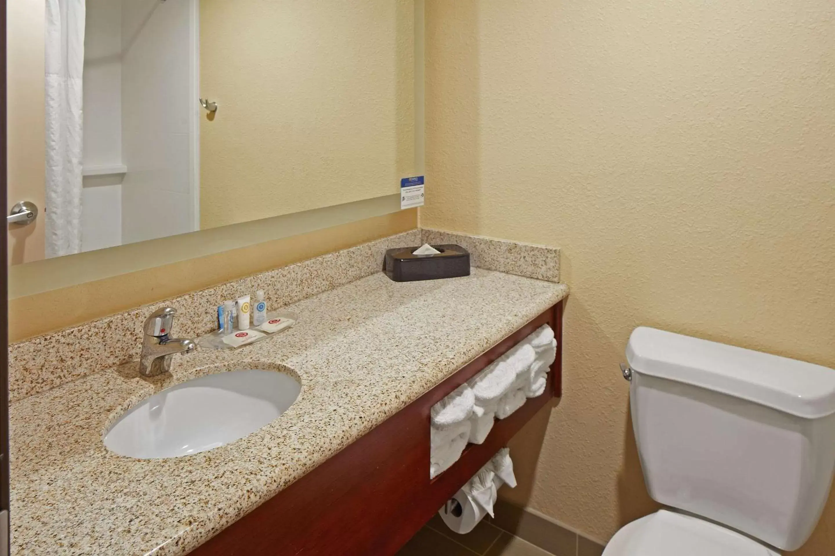 Bedroom, Bathroom in Comfort Suites Outlet Center