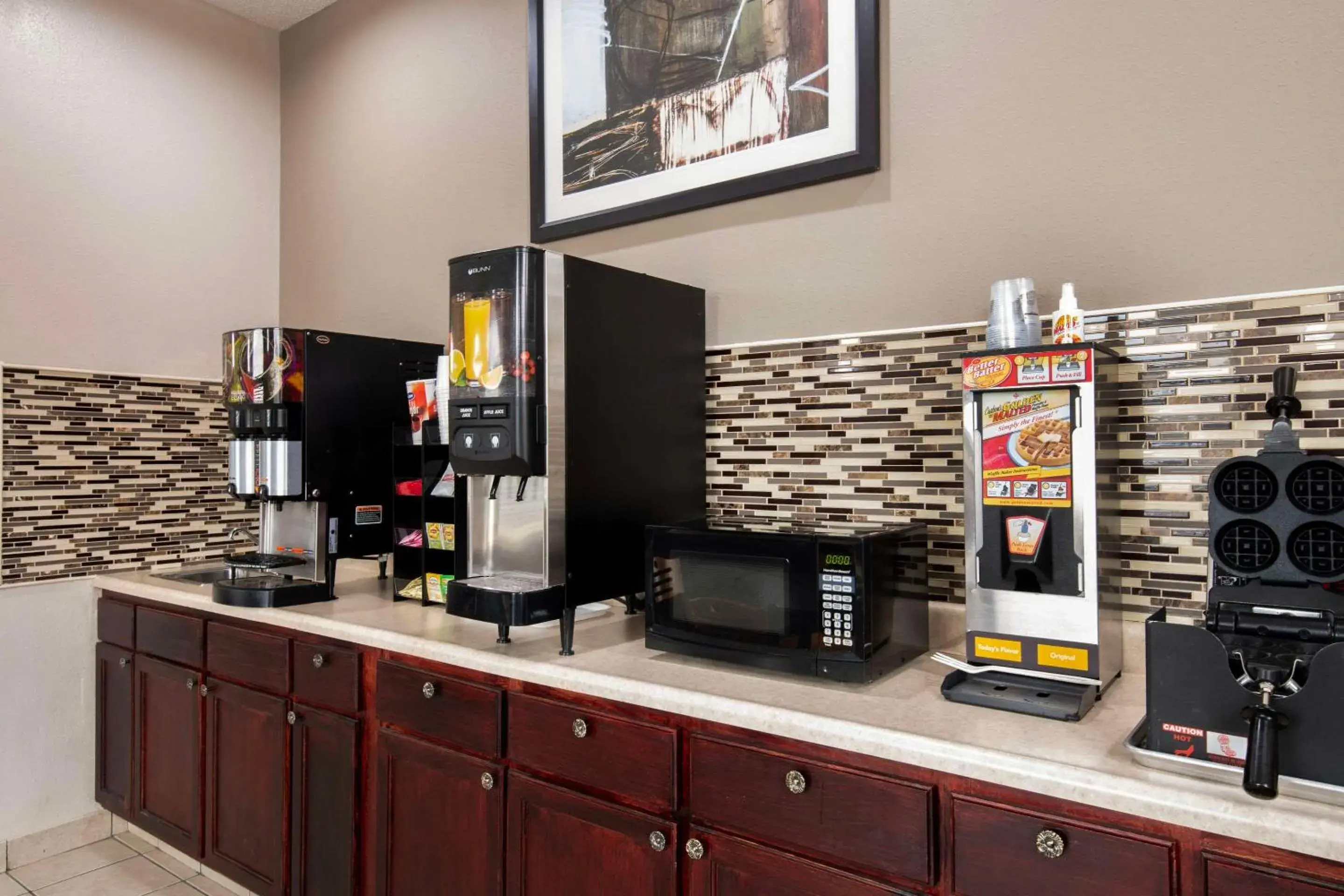 Breakfast in Rodeway Inn Red Oak Breakfast in Rodeway Inn Red Oak