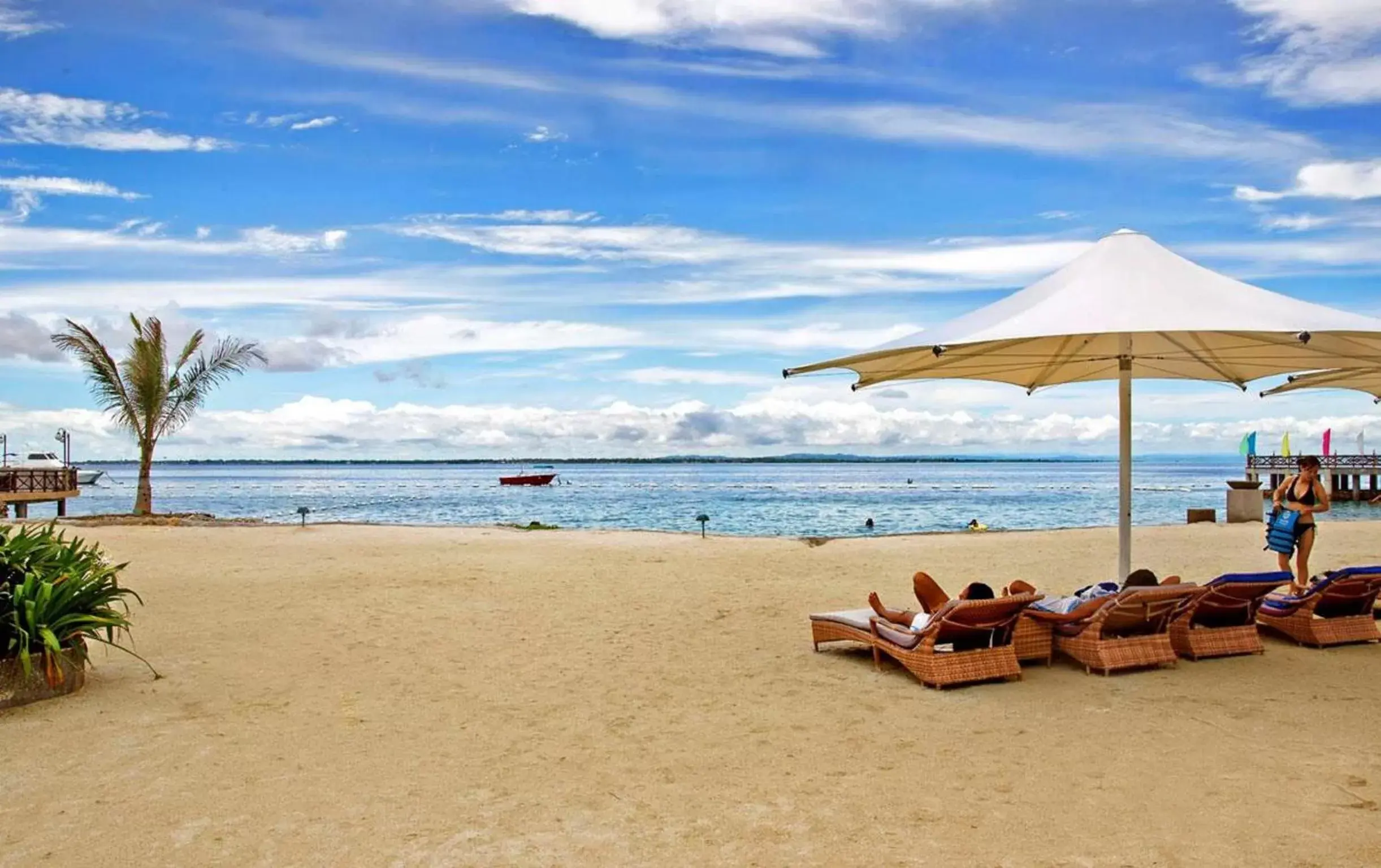 Beach in Jpark Island Resort & Waterpark Cebu