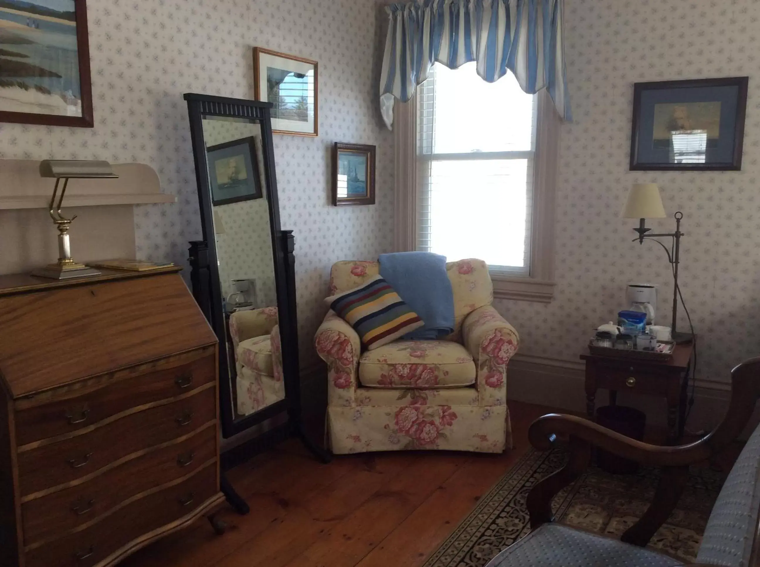 Seating Area in Clary Lake Bed and Breakfast