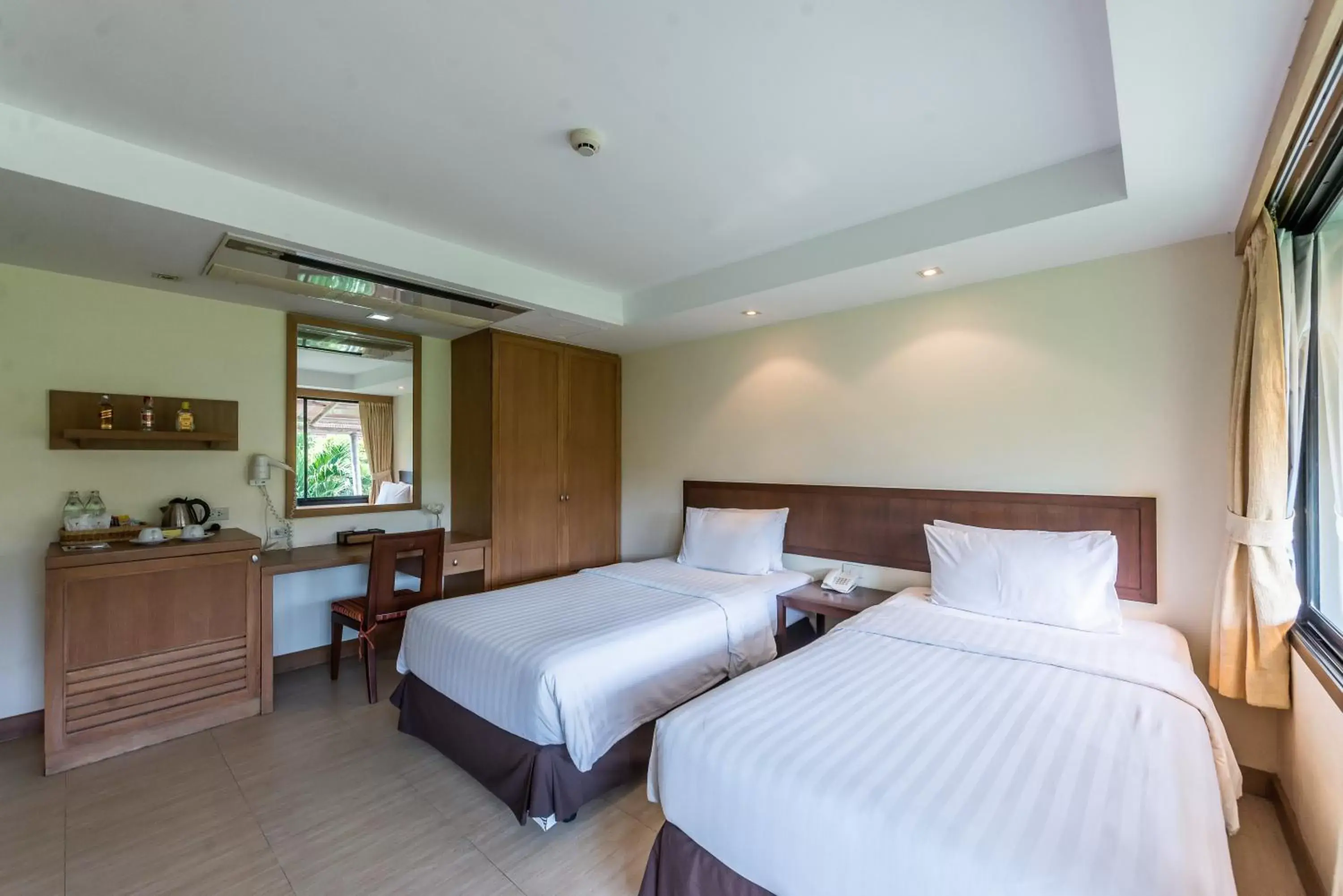 Bed in Hotel Tropicana Pattaya - SHA Extra Plus