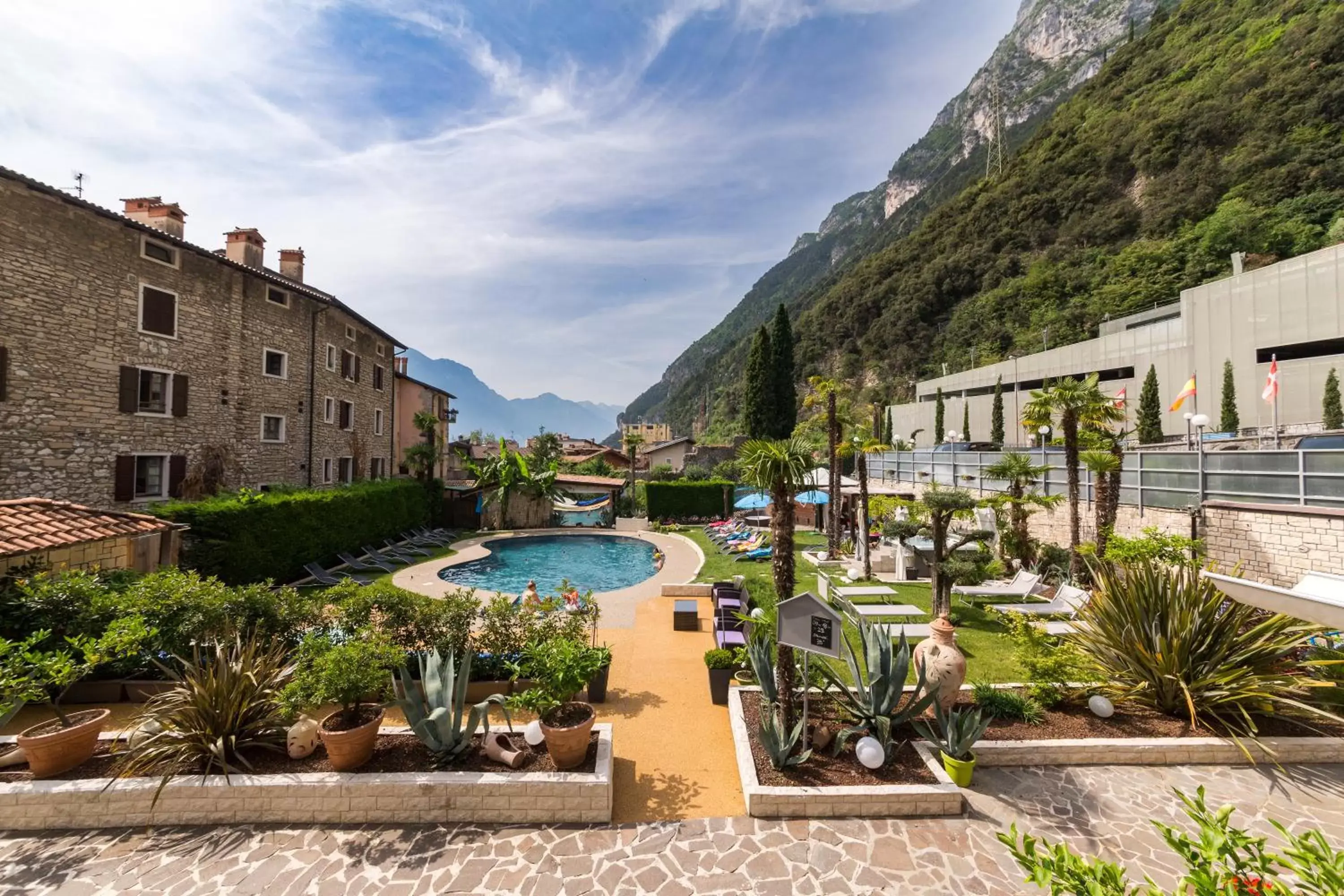 Swimming Pool in Hotel Canarino