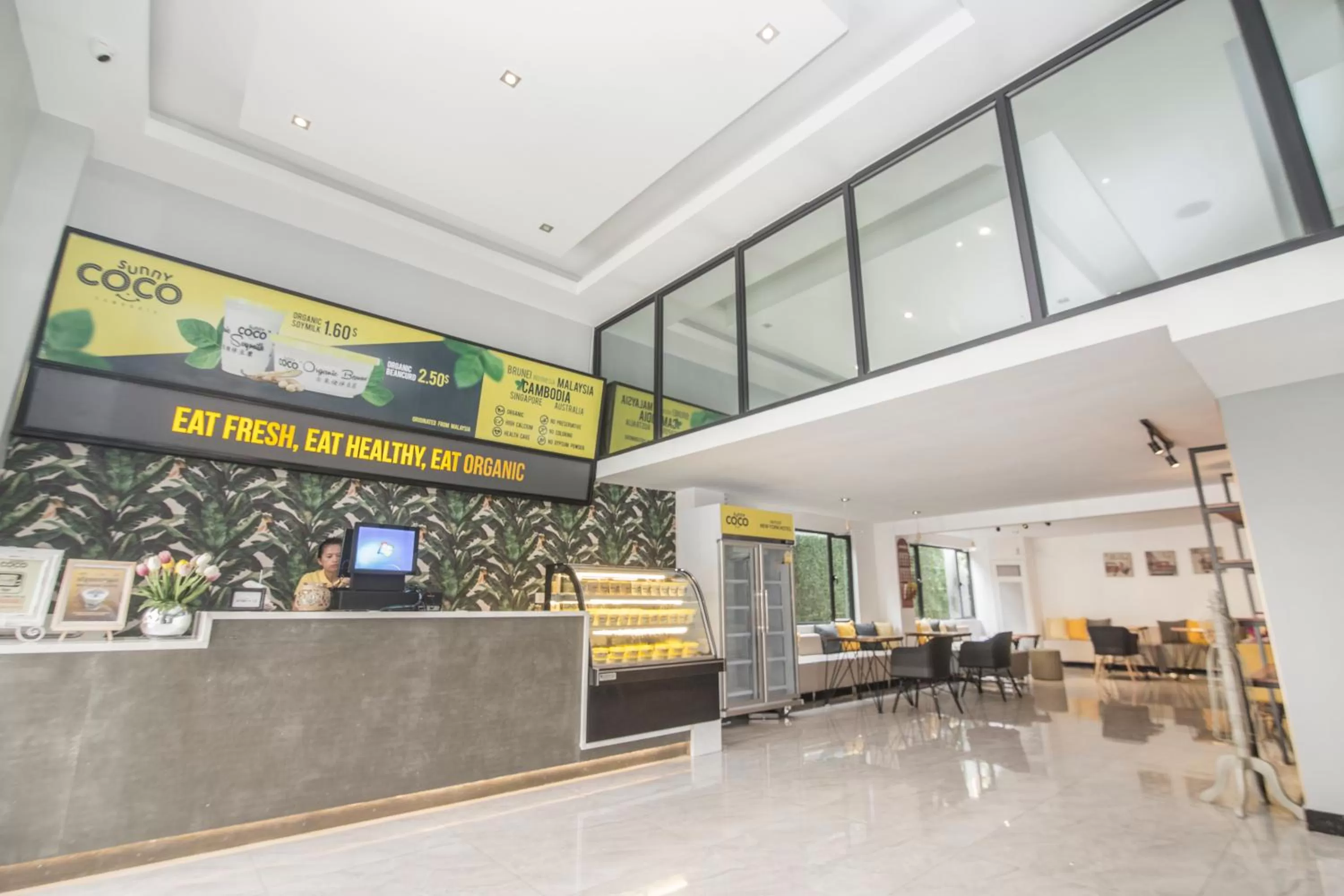 Restaurant/places to eat in New York Hotel