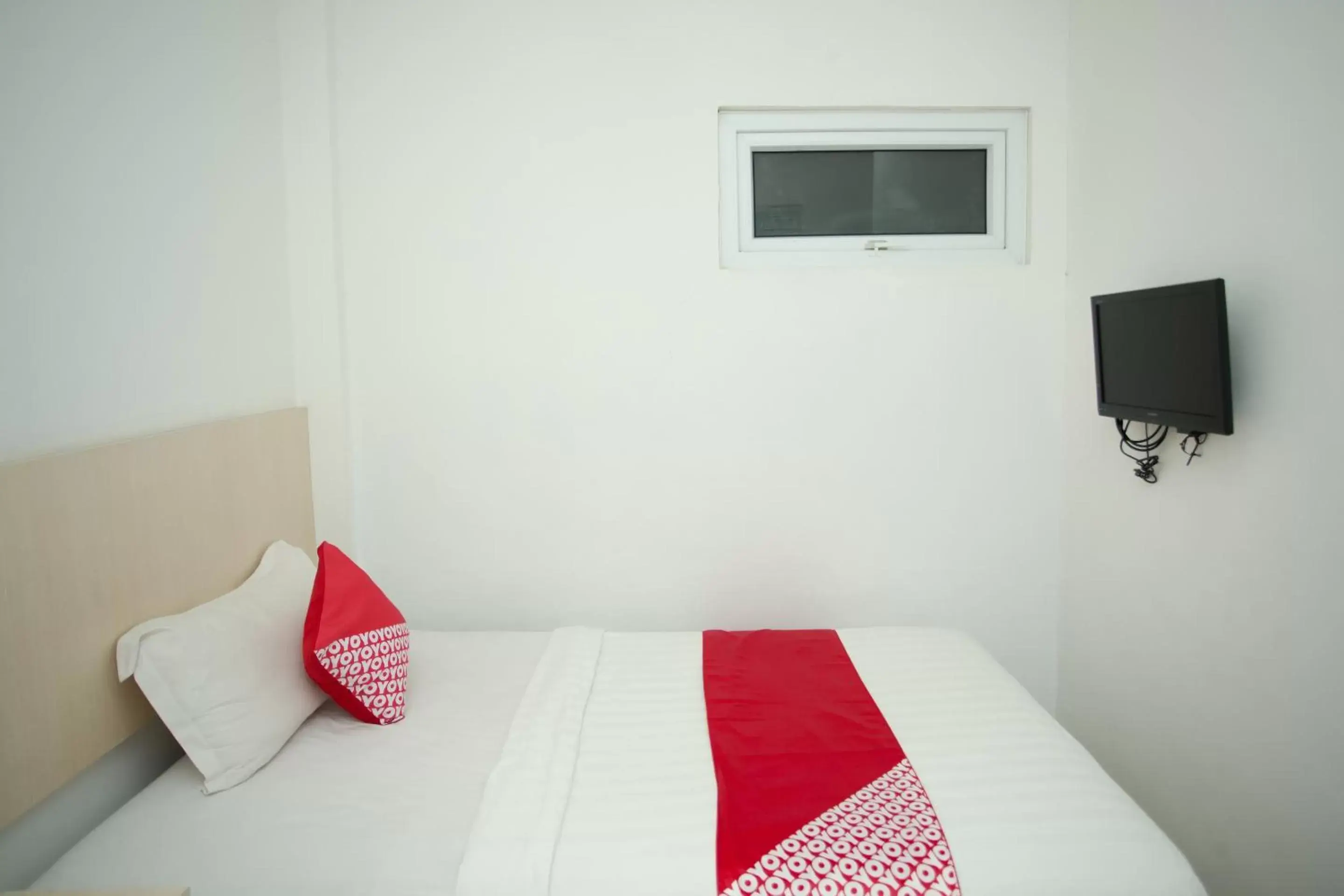 Bedroom, Bed in SUPER OYO 850 Lapan Lapan
