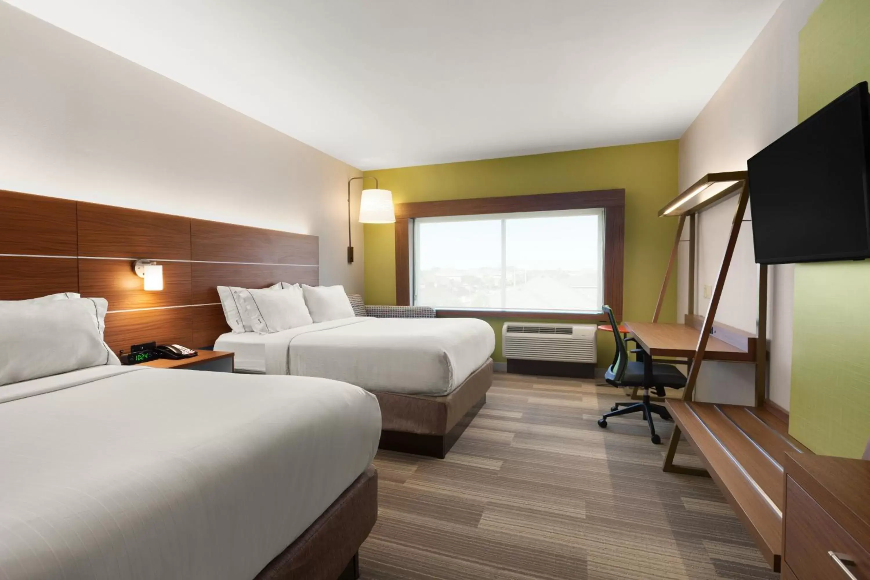 Standard Queen Room with Two Queen Beds in Holiday Inn Express & Suites Edinburg- Mcallen Area, an IHG Hotel Standard Queen Room with Two Queen Beds in Holiday Inn Express & Suites Edinburg- Mcallen Area, an IHG Hotel