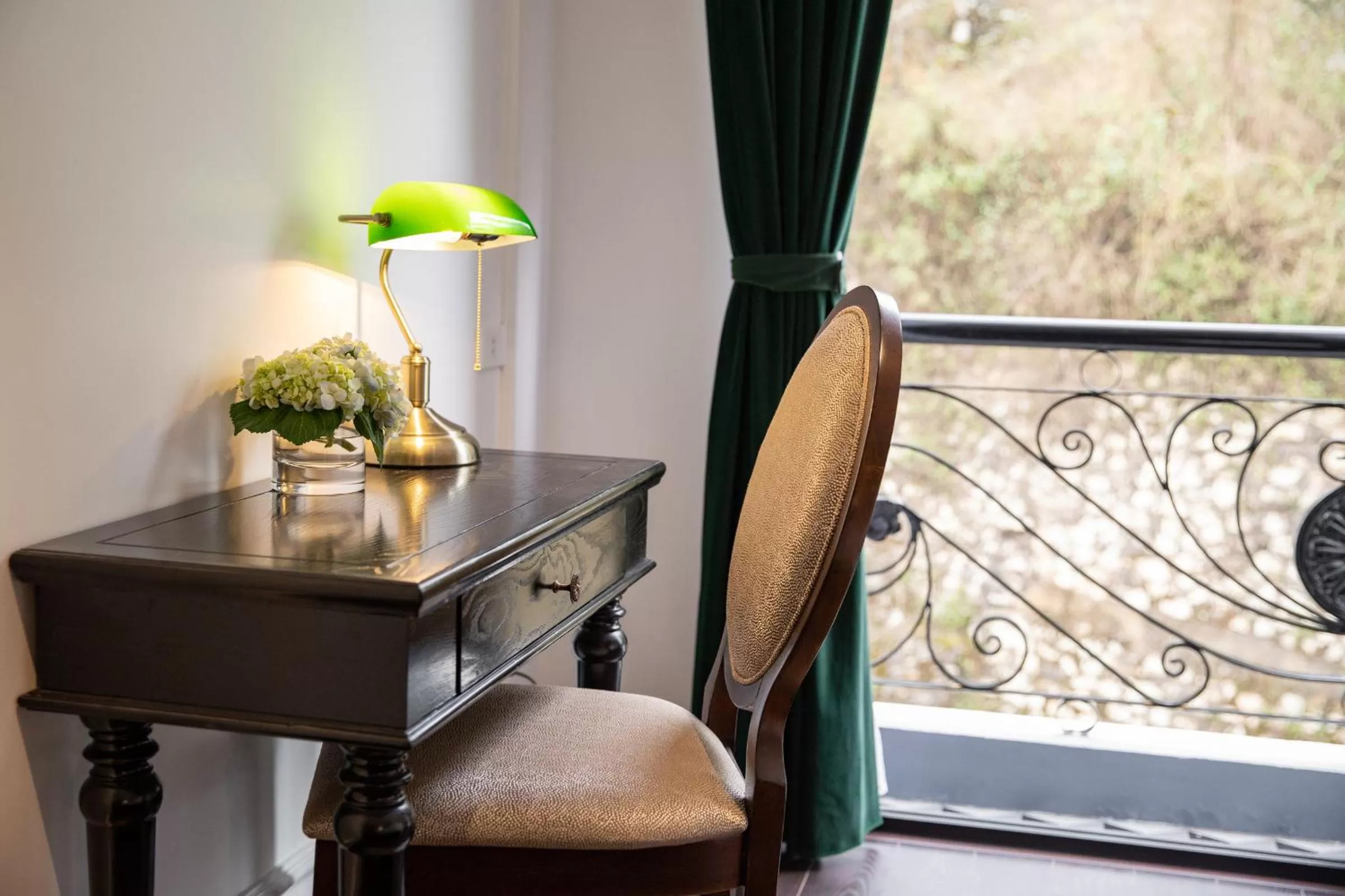 Balcony/Terrace in The Flower Boutique Hotel & Travel