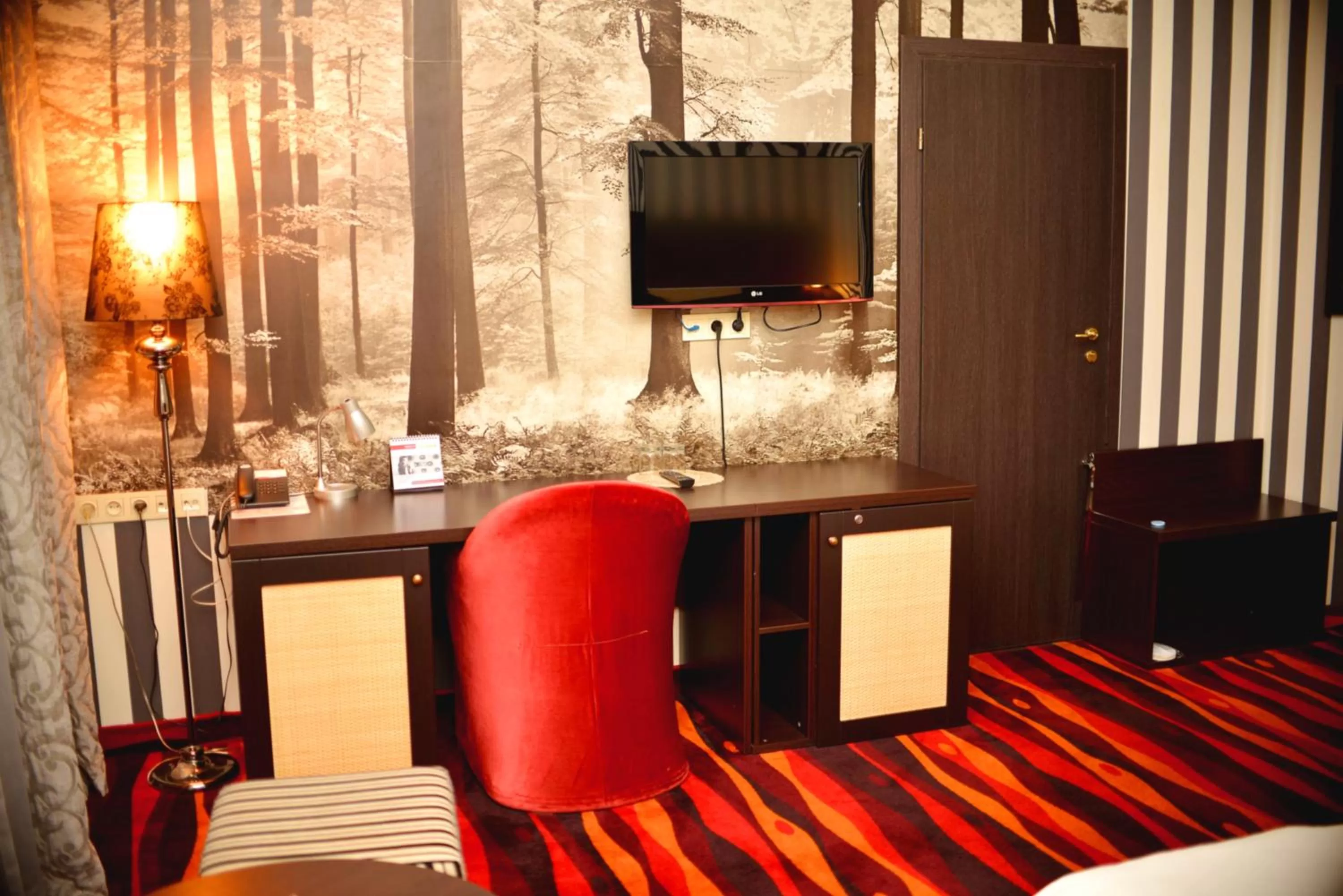 TV and multimedia, TV/Entertainment Center in Sapar Standart Hotel