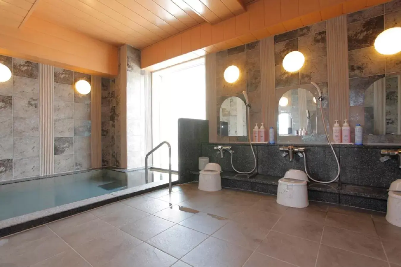 Public Bath, Bathroom in Hotel Route-Inn Ichinomiya Ekimae