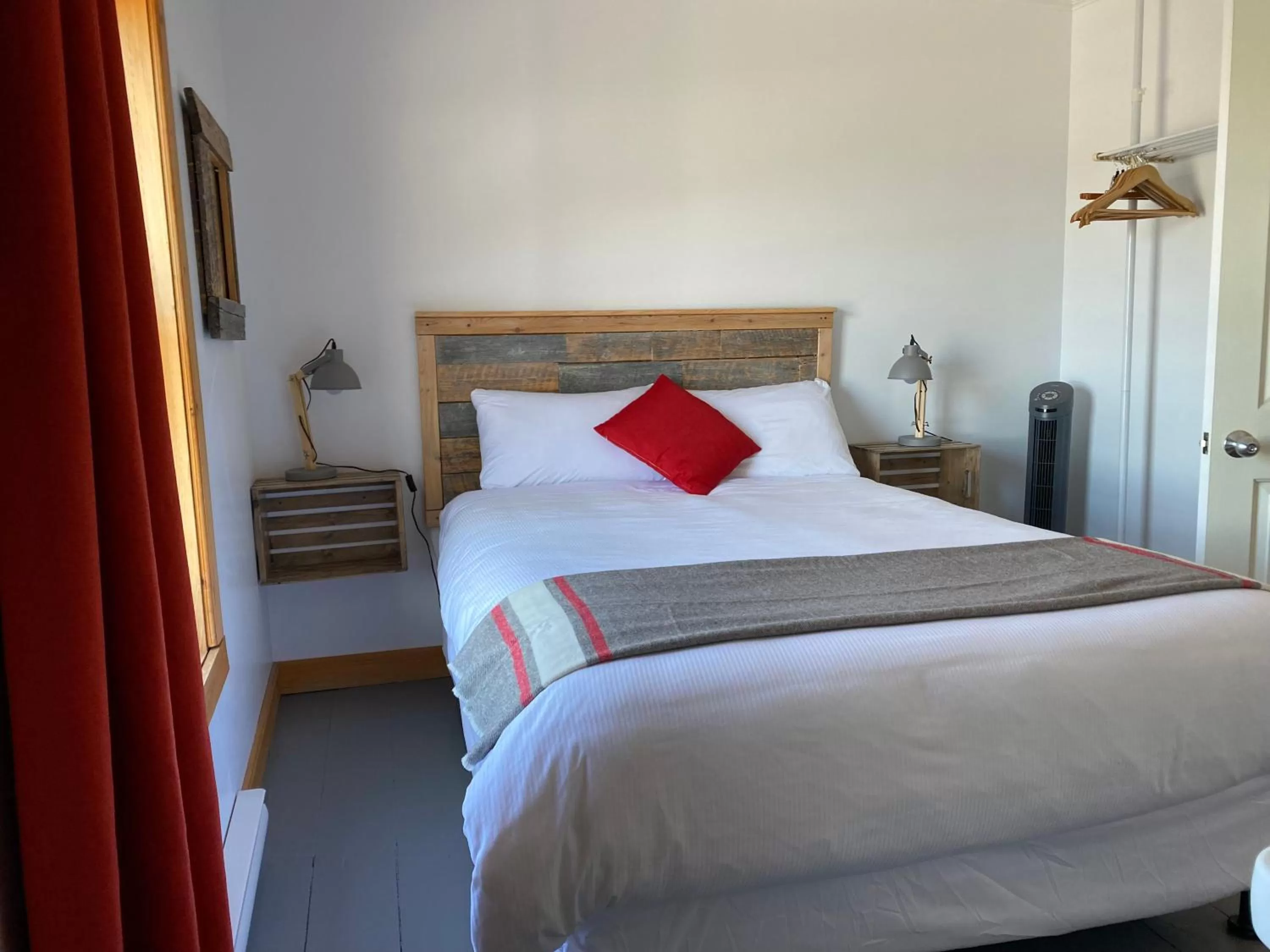 Bed in Auberge L'Amarré