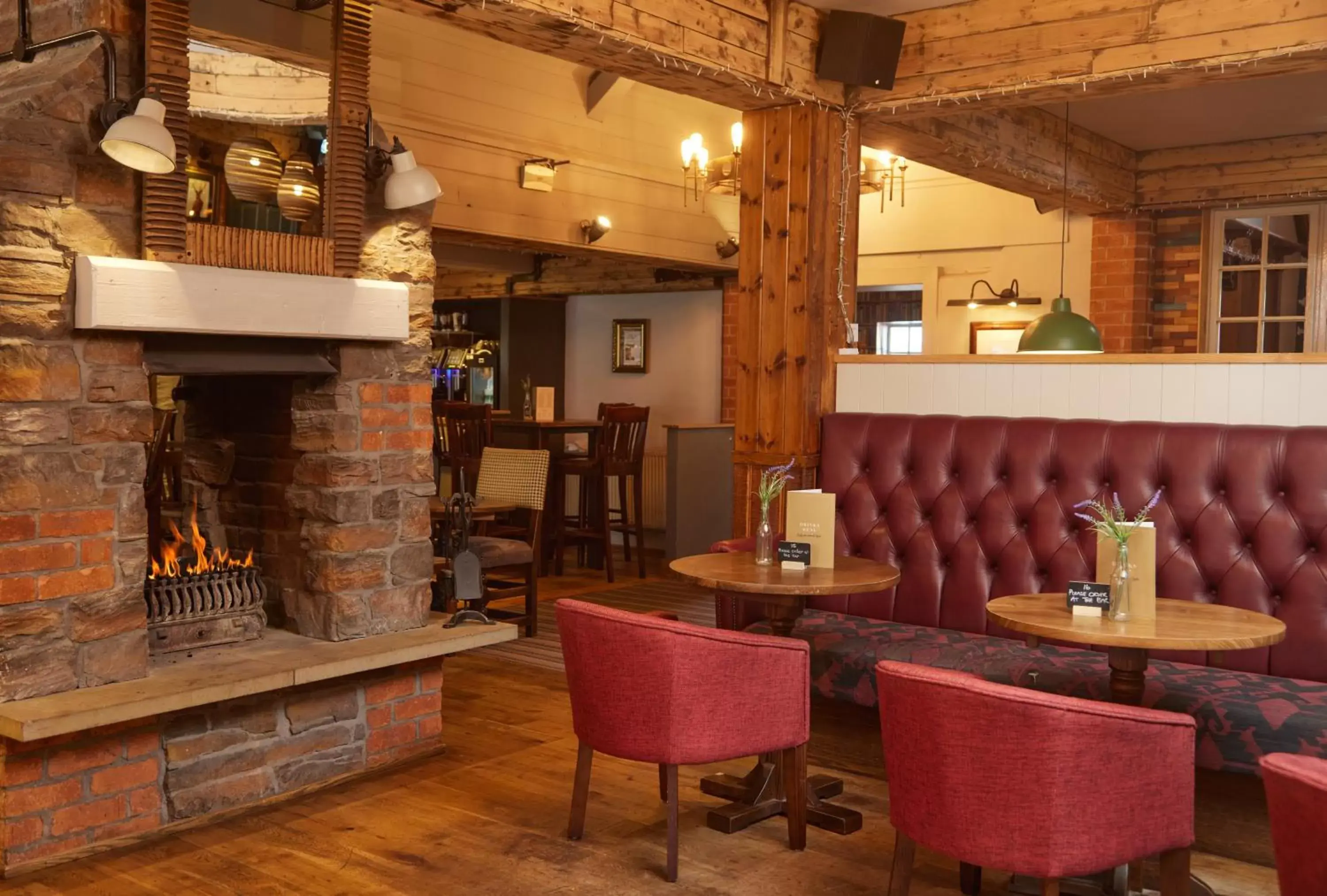 Restaurant/places to eat, Lounge/Bar in Fieldhead Hotel by Greene King Inns