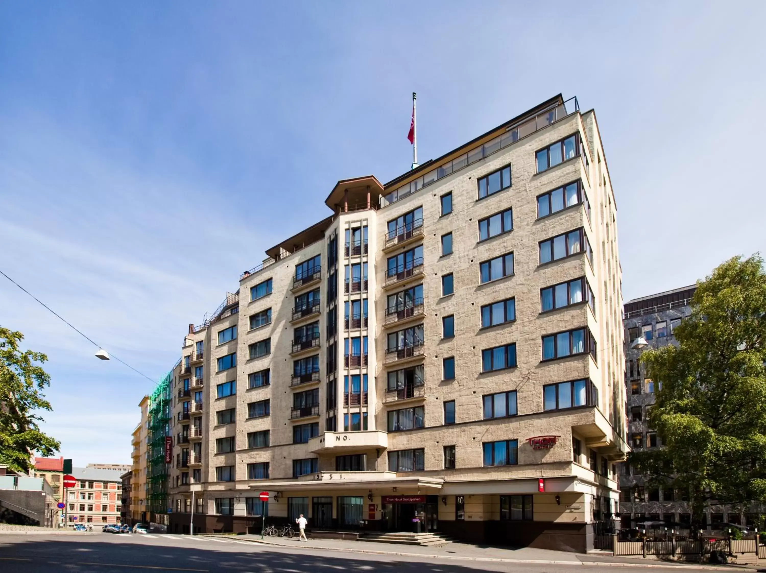 Facade/entrance, Property Building in Thon Hotel Slottsparken