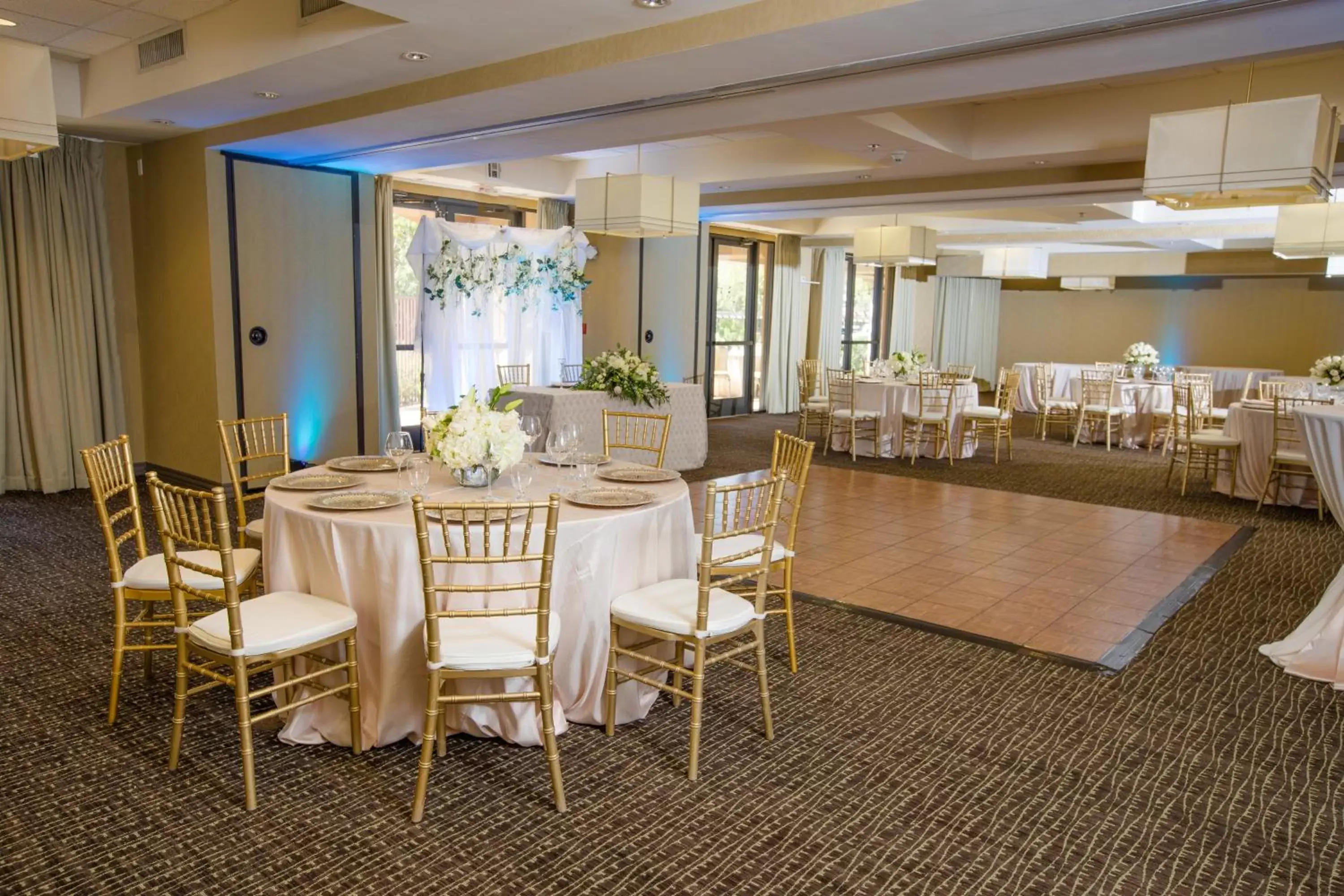 Banquet/Function facilities, Restaurant/Places to Eat in Holiday Inn Phoenix/Chandler, an IHG Hotel