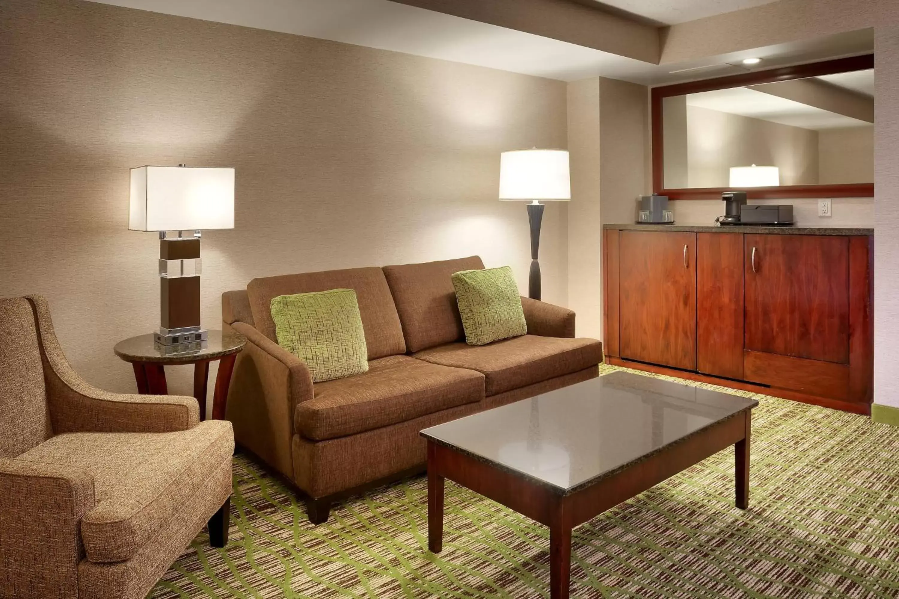 Living room, Seating Area in Salt Lake City Marriott University Park