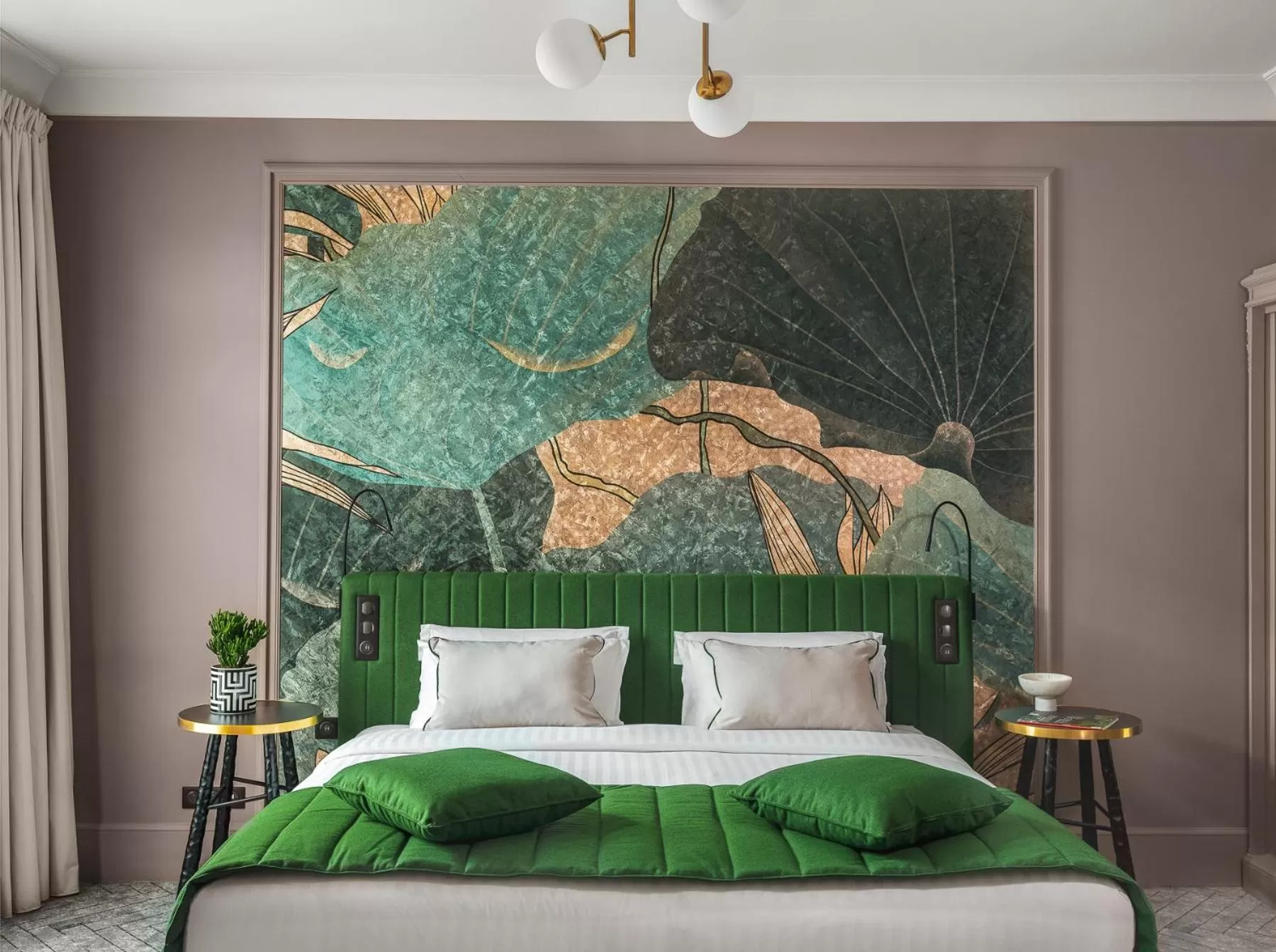 Bedroom, Bed in M Social Hotel Paris Opera