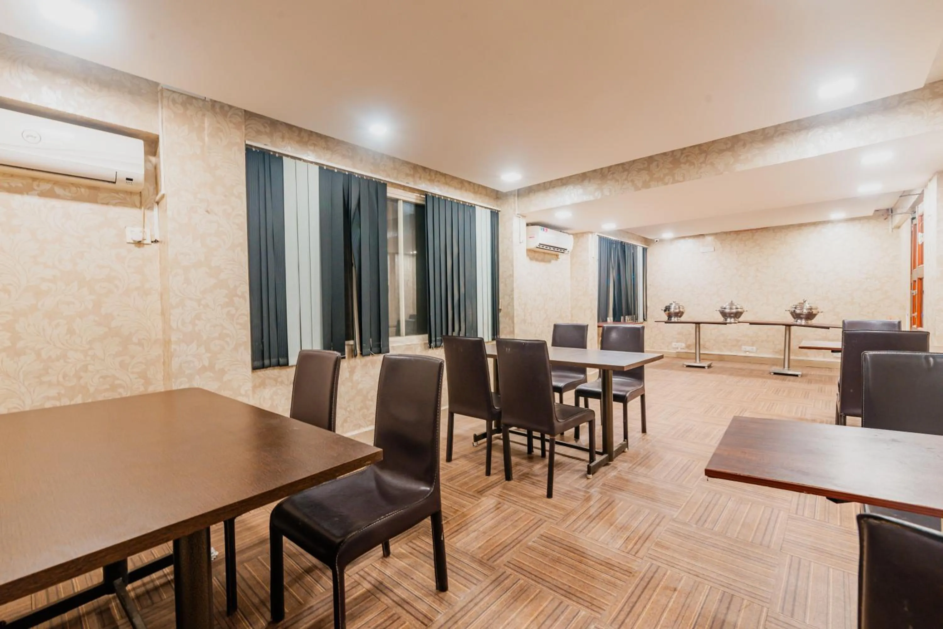 Dining area in Treebo Trend Spring Brooks - Koregaon Park