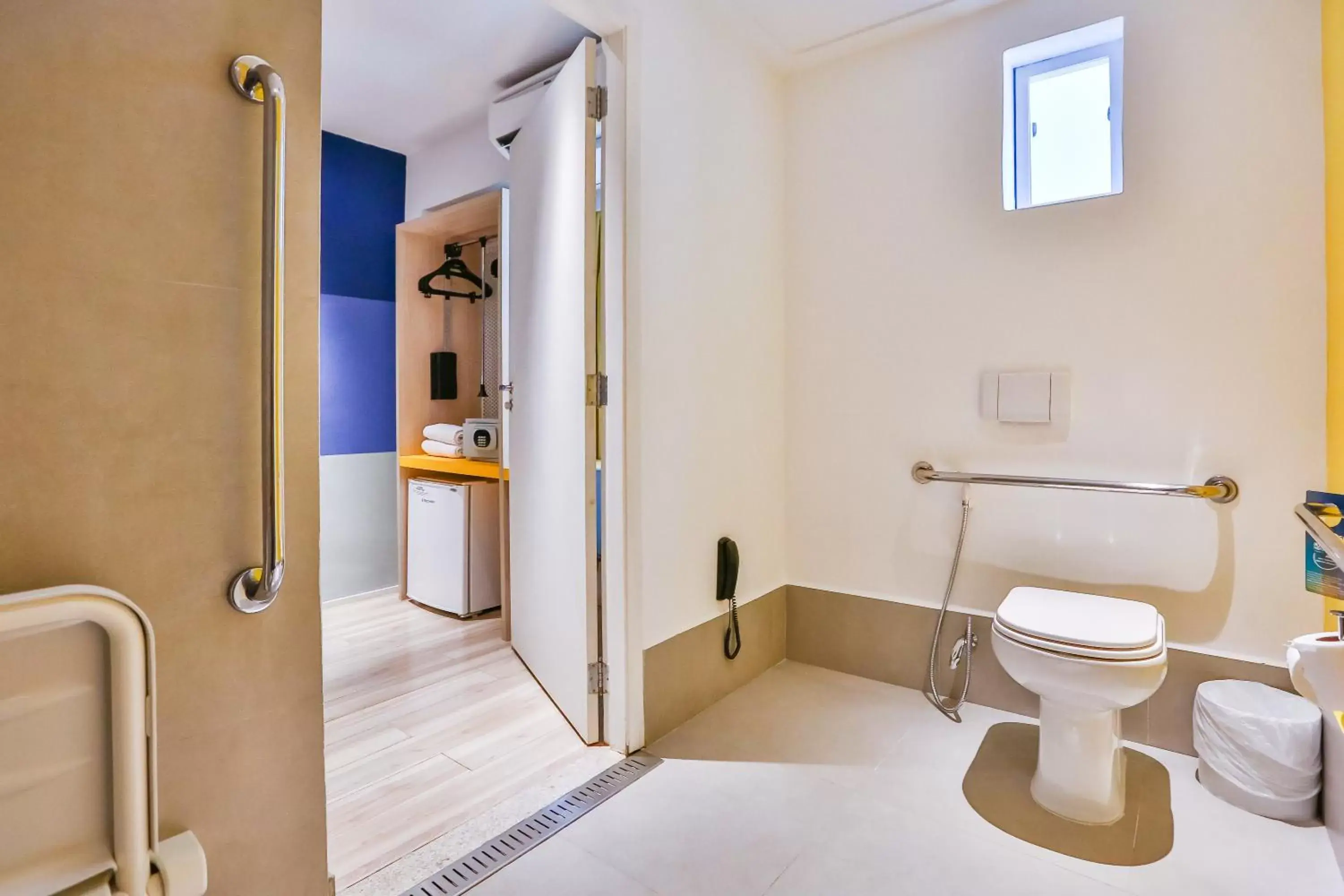 Toilet, Bathroom in ibis Styles Sao Paulo Anhembi
