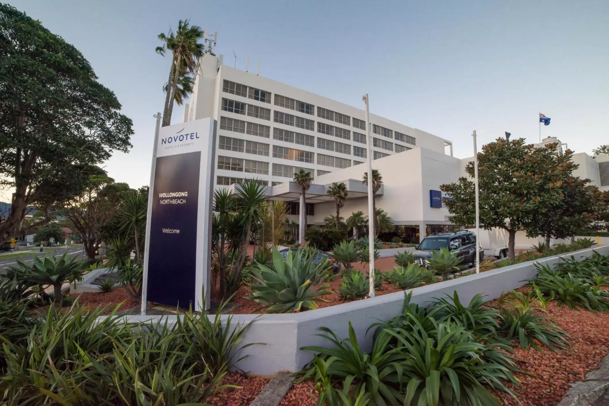 Facade/entrance, Property Building in Novotel Wollongong Northbeach