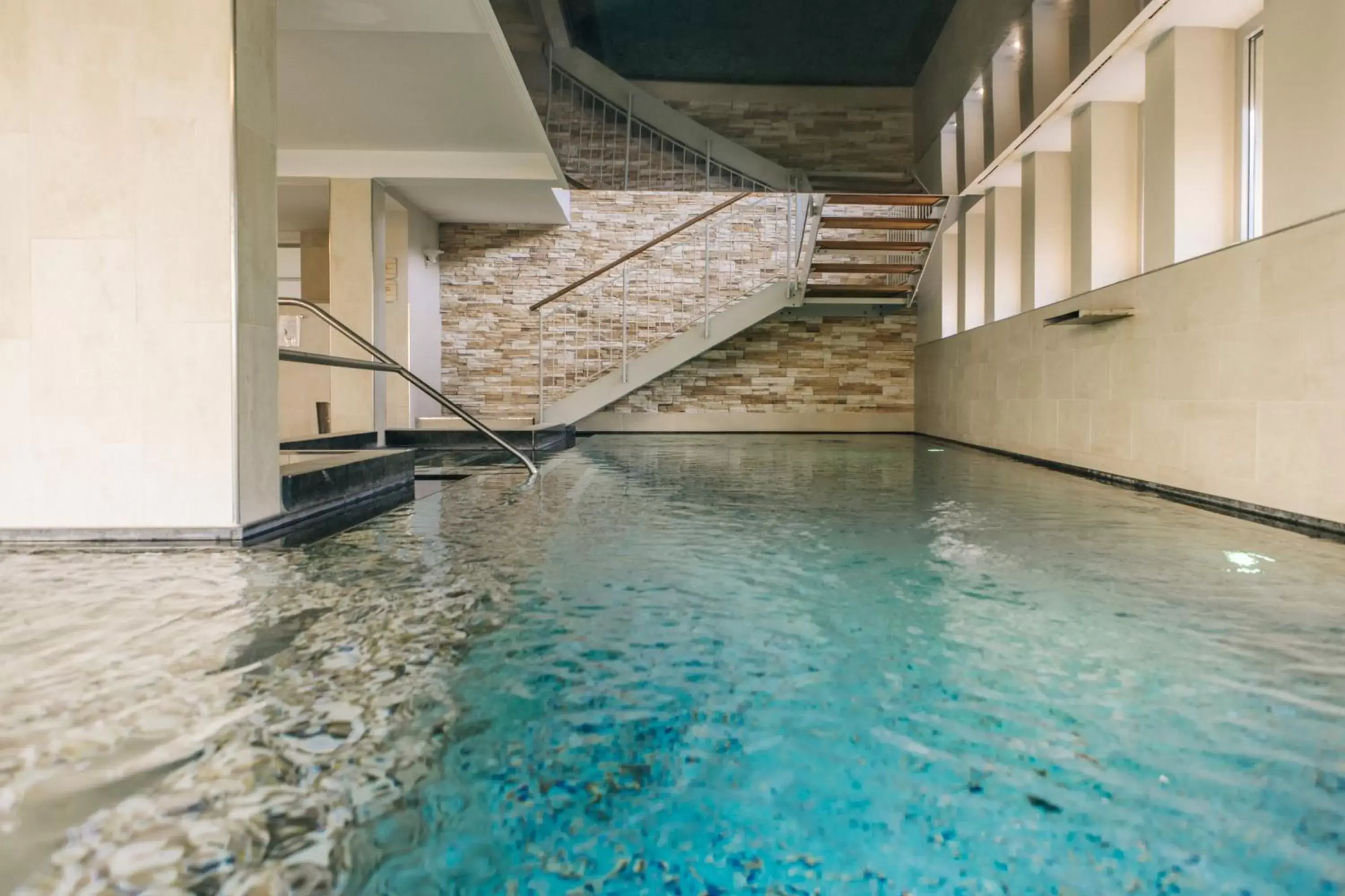 Swimming Pool in Hotel Goldener Ochs