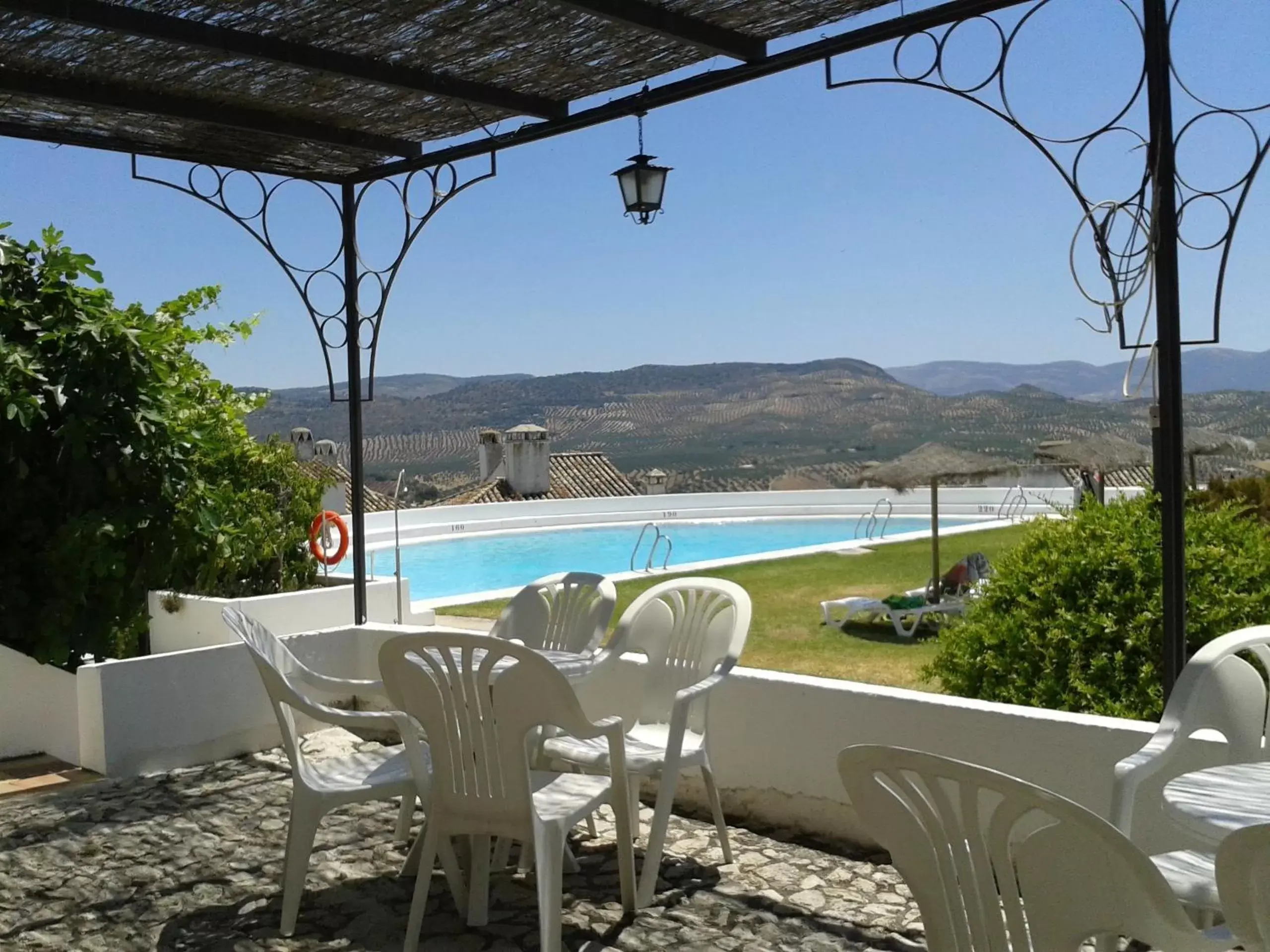 Balcony/Terrace, Swimming Pool in Villa Turística de Priego