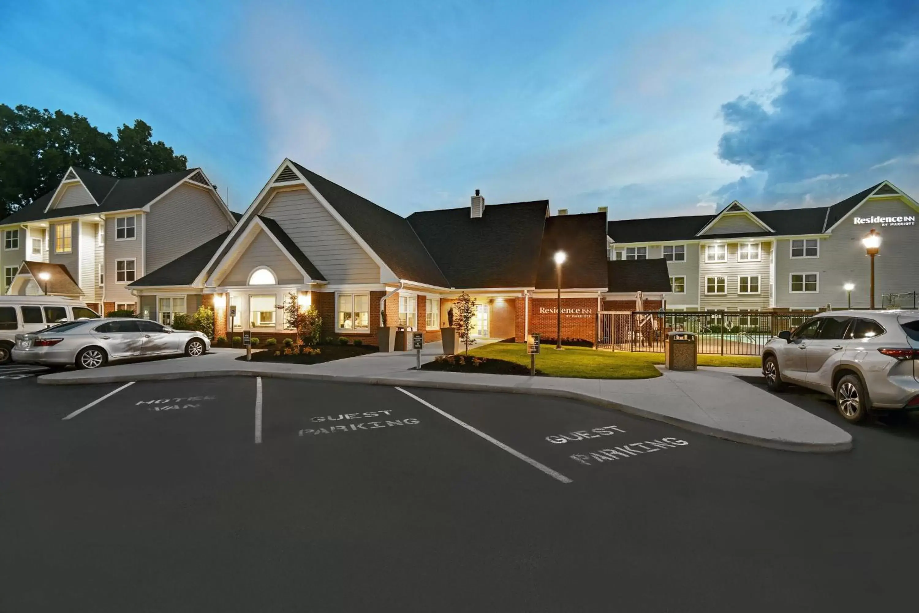 Property Building in Residence Inn Louisville Airport
