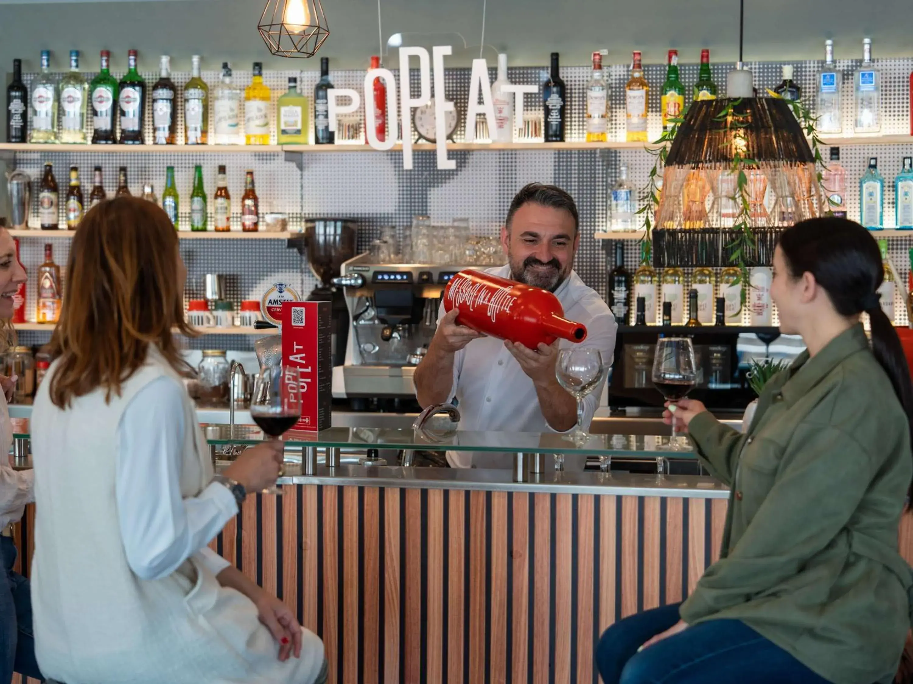 Lounge or bar in Ibis Madrid Alcobendas