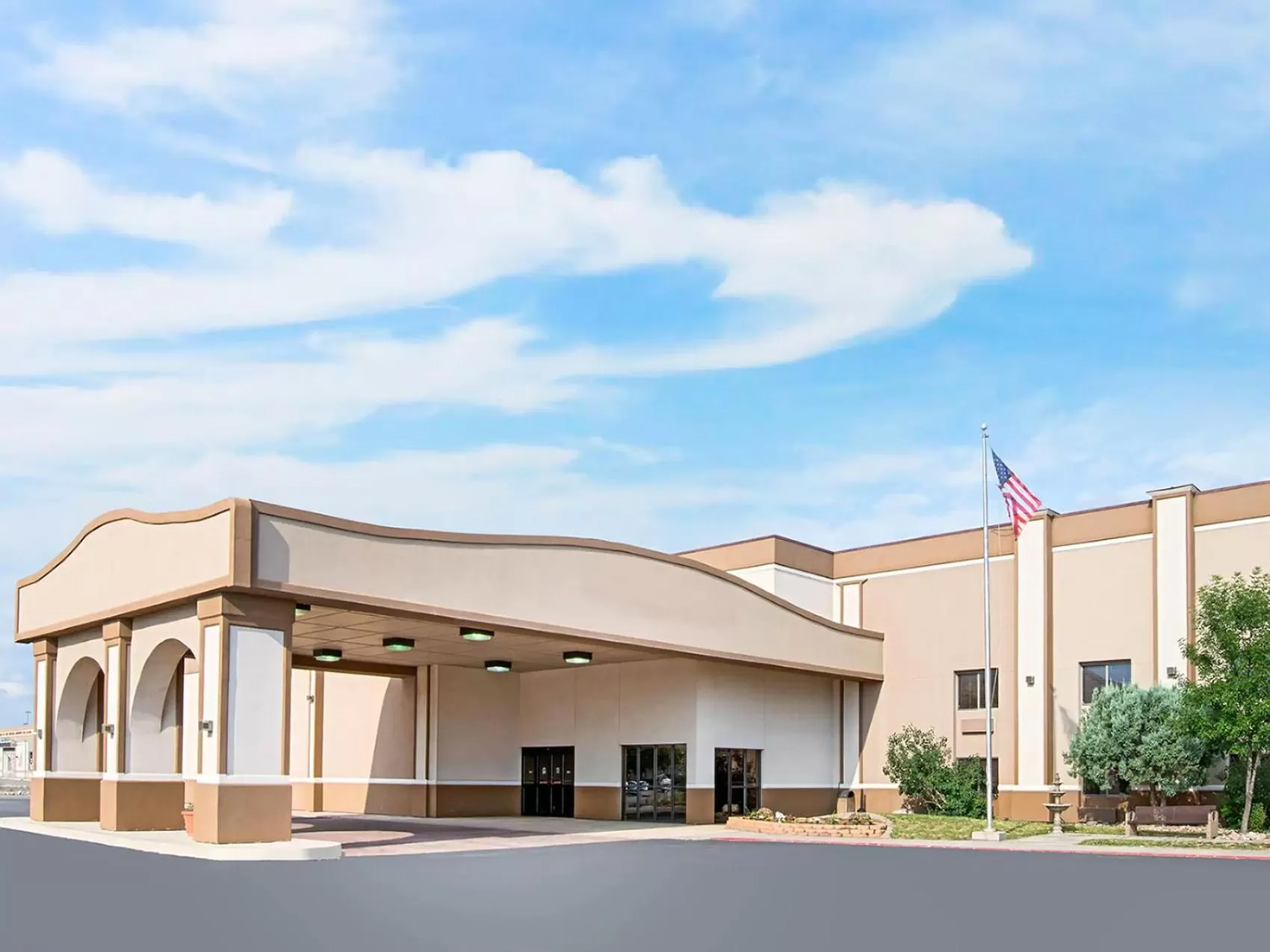 Property Building in Ramada Plaza by Wyndham Gillette Conference Center