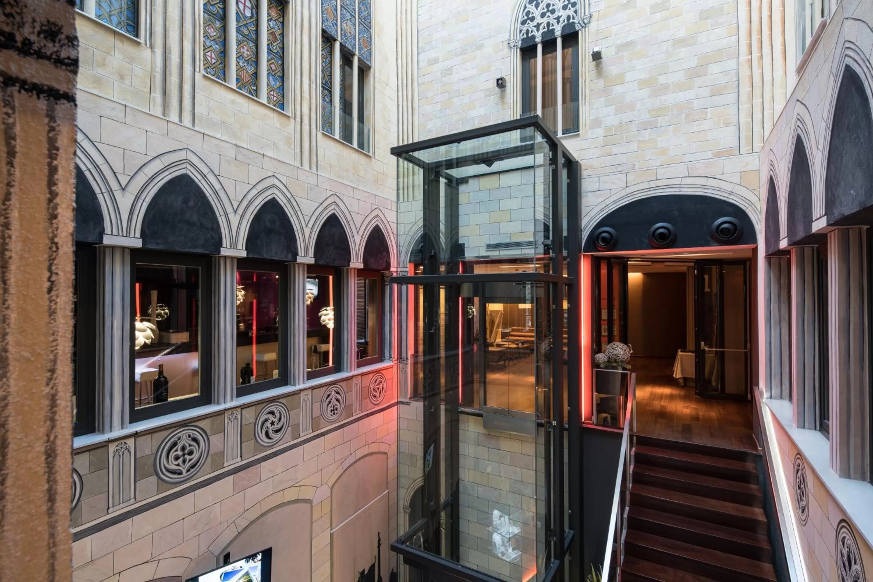 Patio in Catalonia Catedral