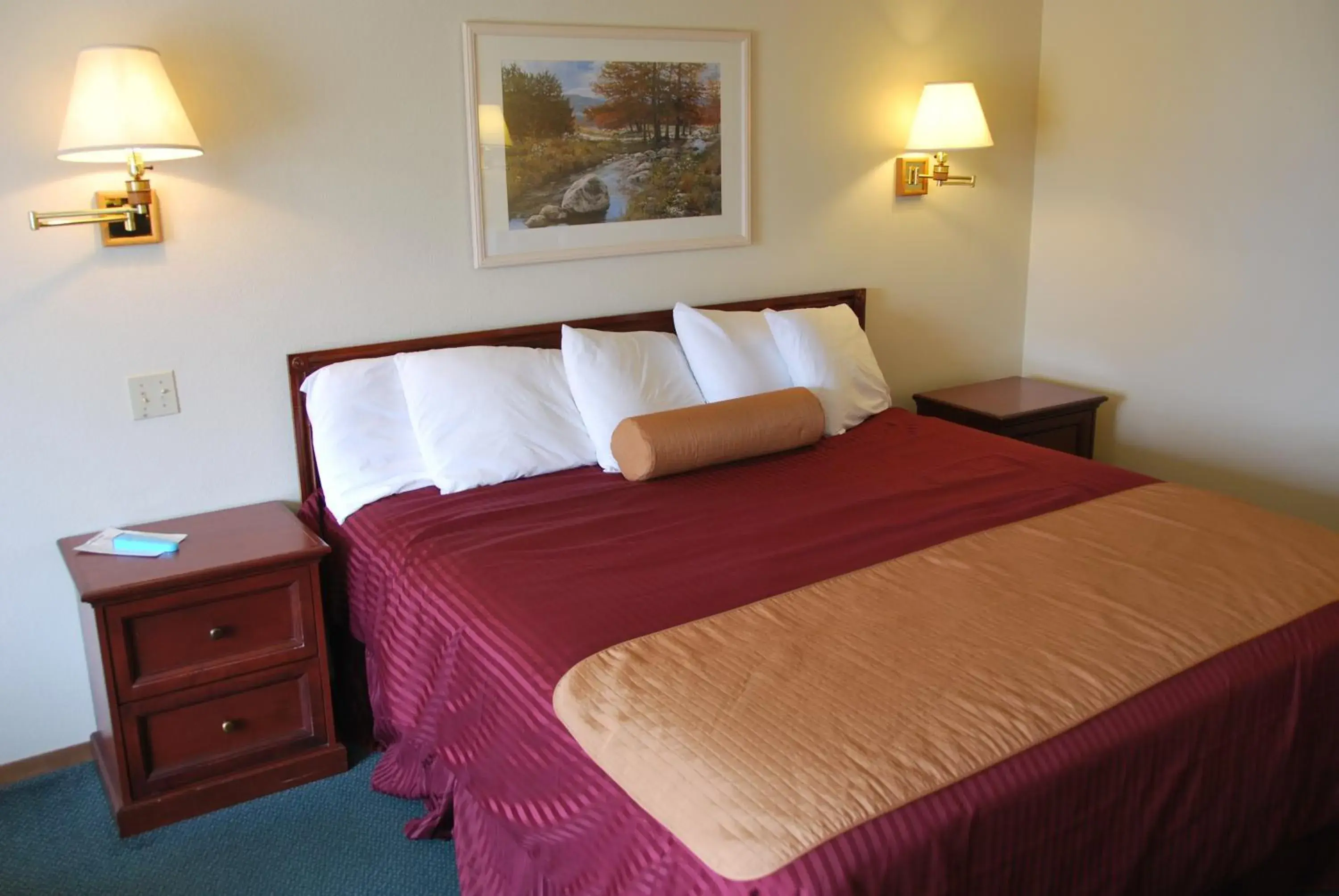 Bed in National 9 Inn Price