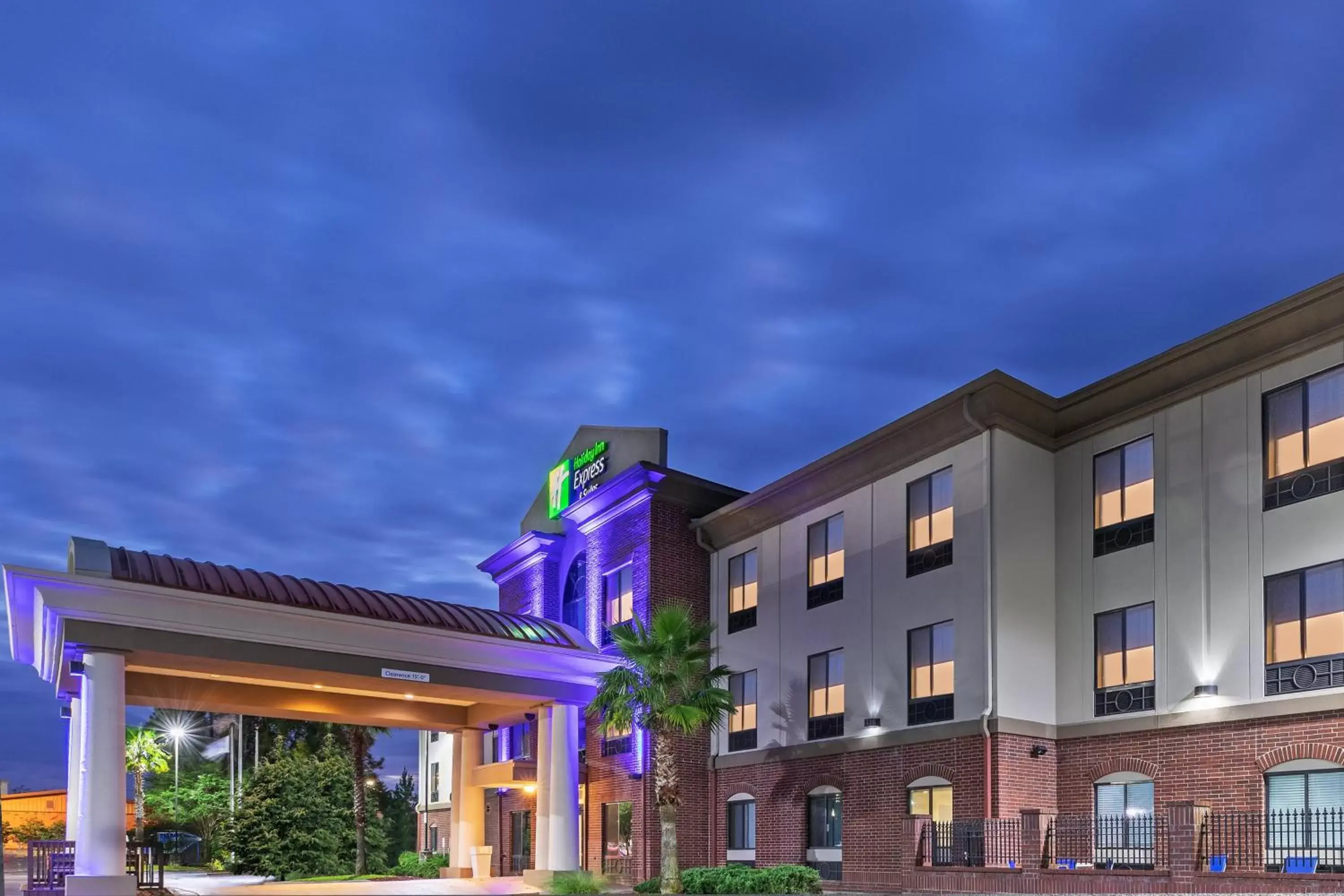 Property Building in Holiday Inn Express Hotel & Suites Picayune, an IHG Hotel