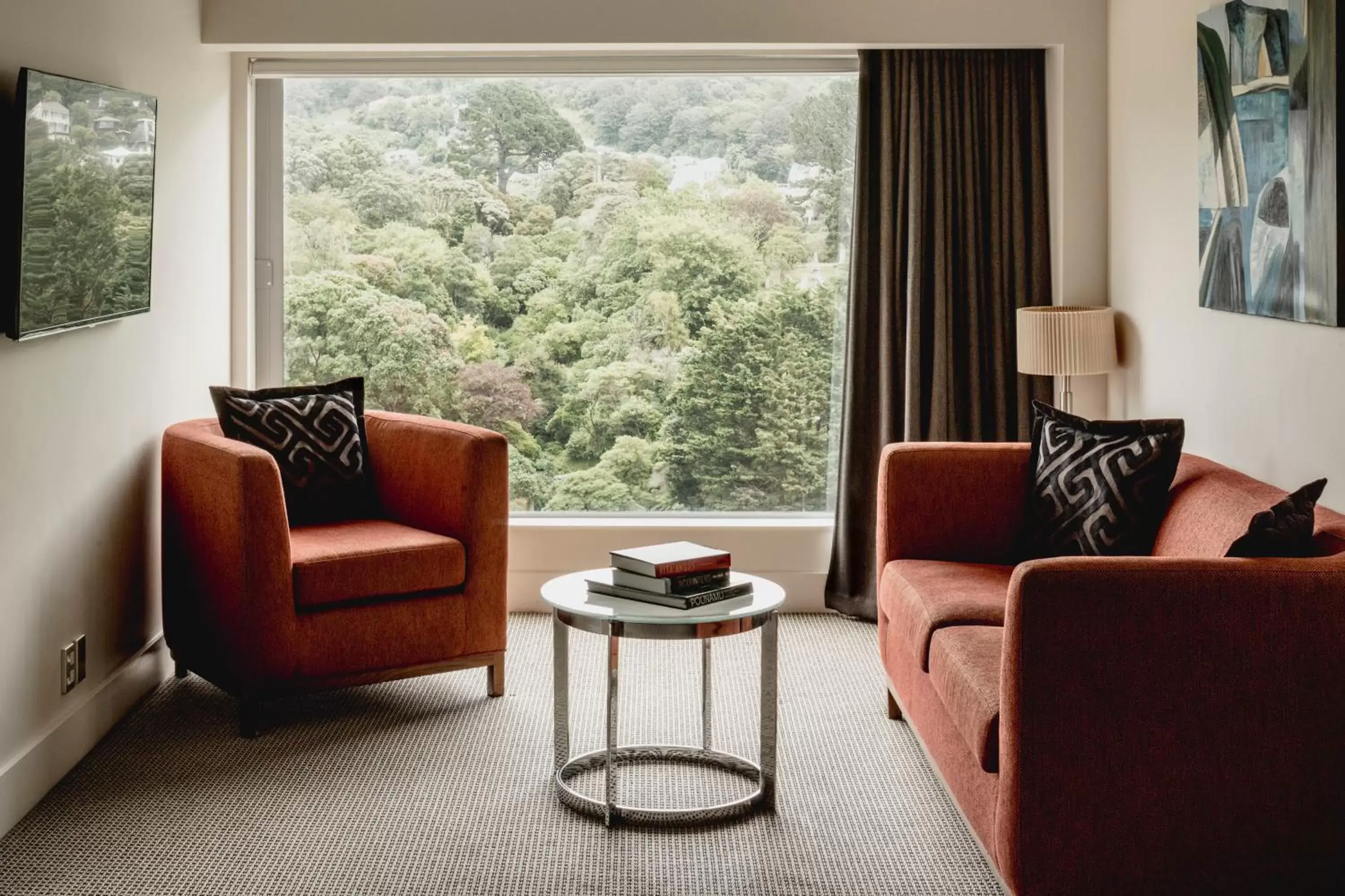 Living room, Seating Area in Bolton Hotel