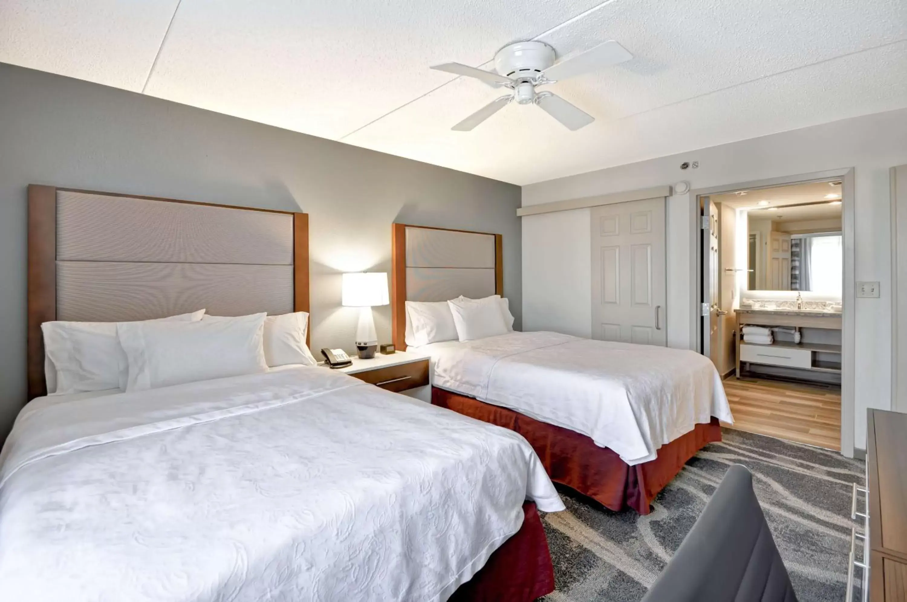 Bed in Homewood Suites Boston Peabody