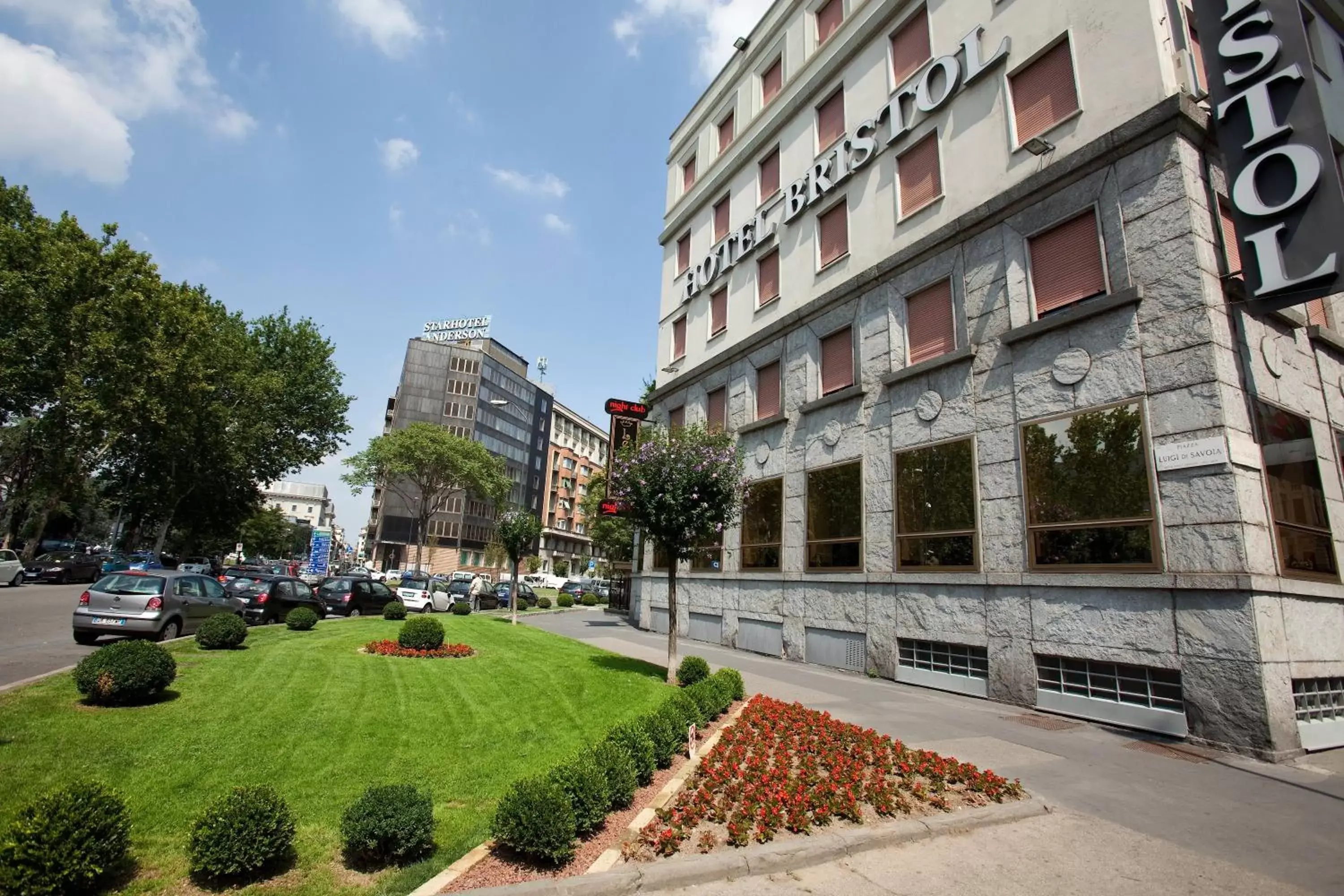 Facade/entrance in Hotel Bristol