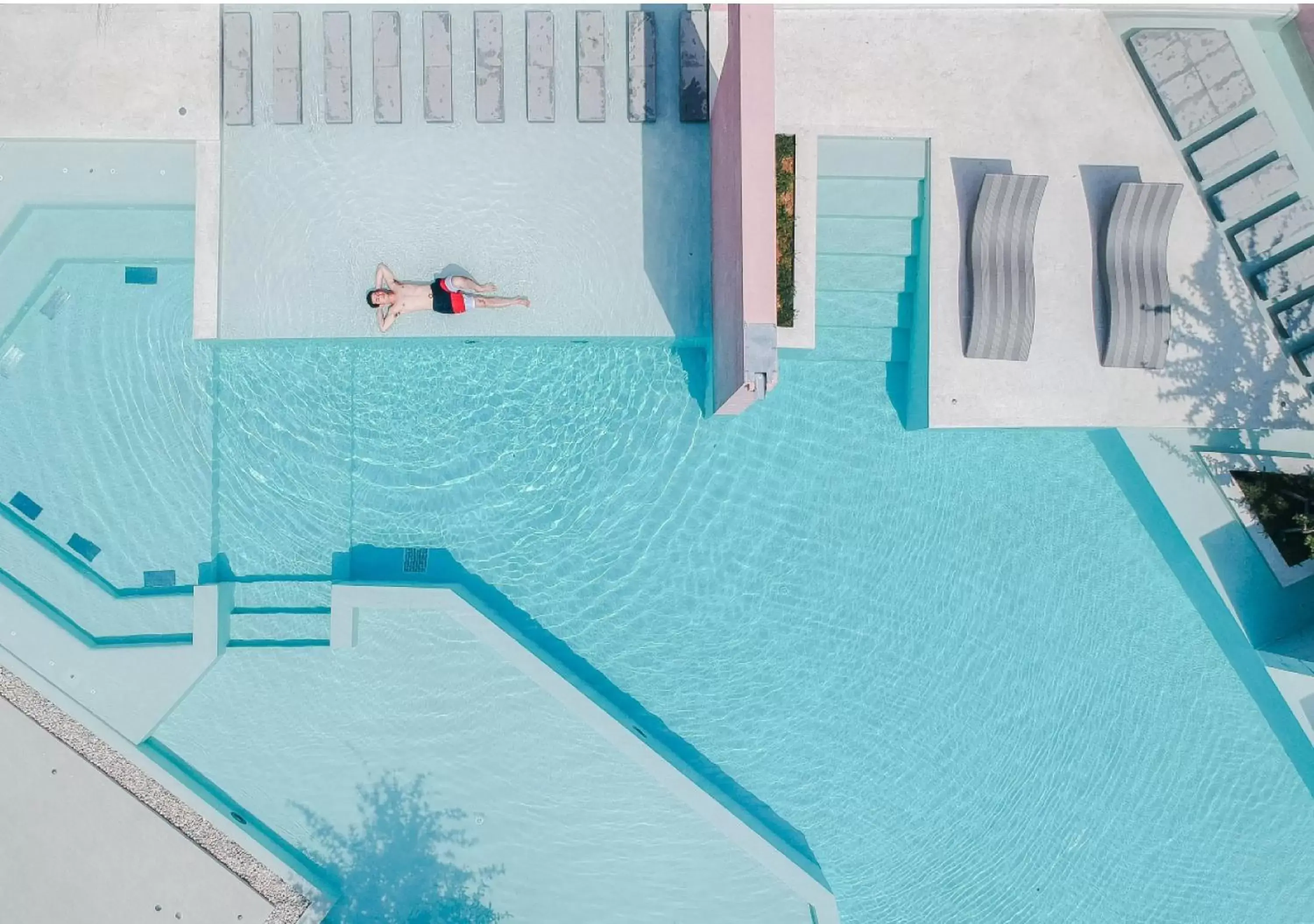 Swimming Pool in SYN Boutique Hotel