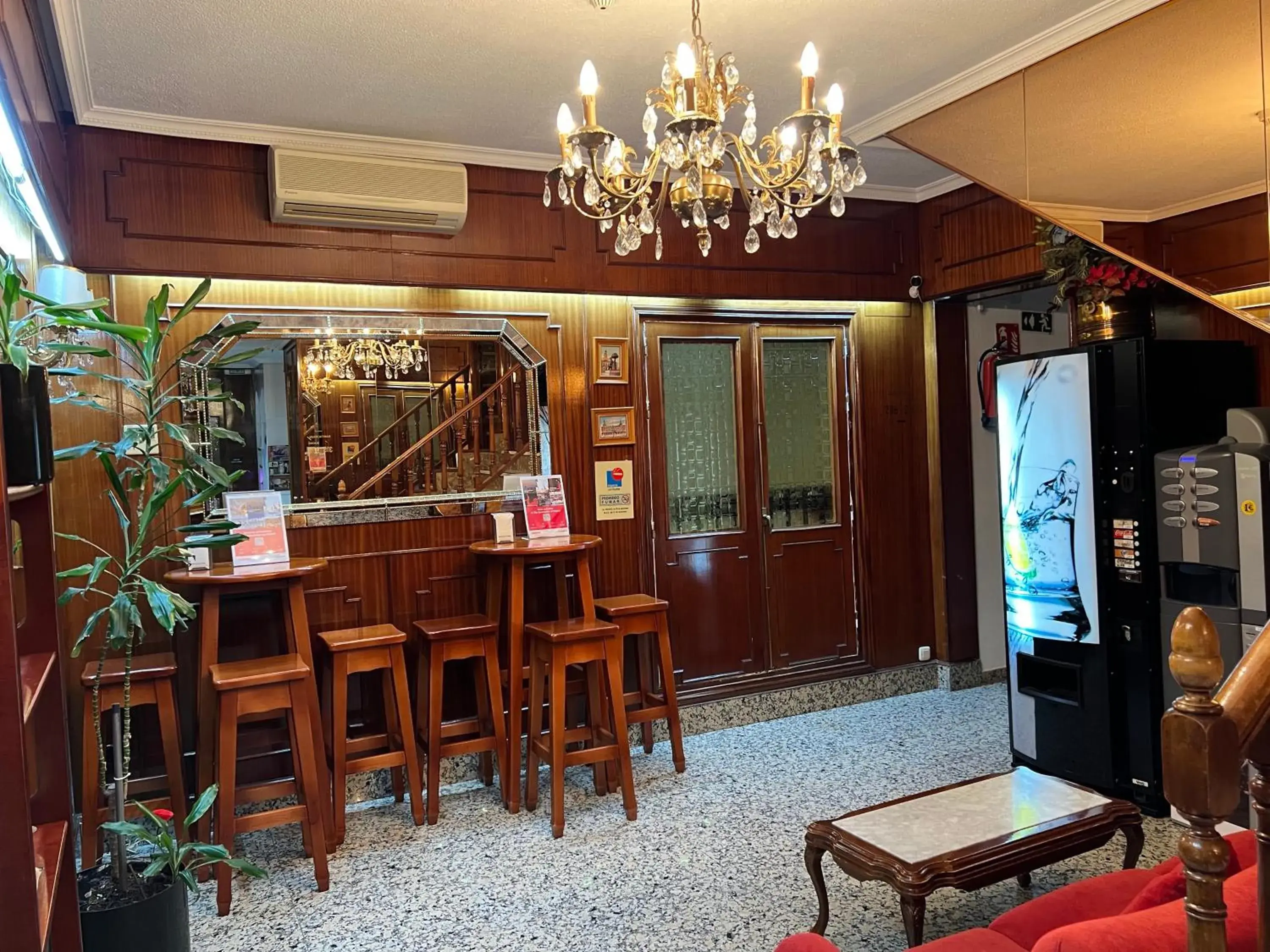 Area and facilities in Hostal Sonsoles Madrid-Centro