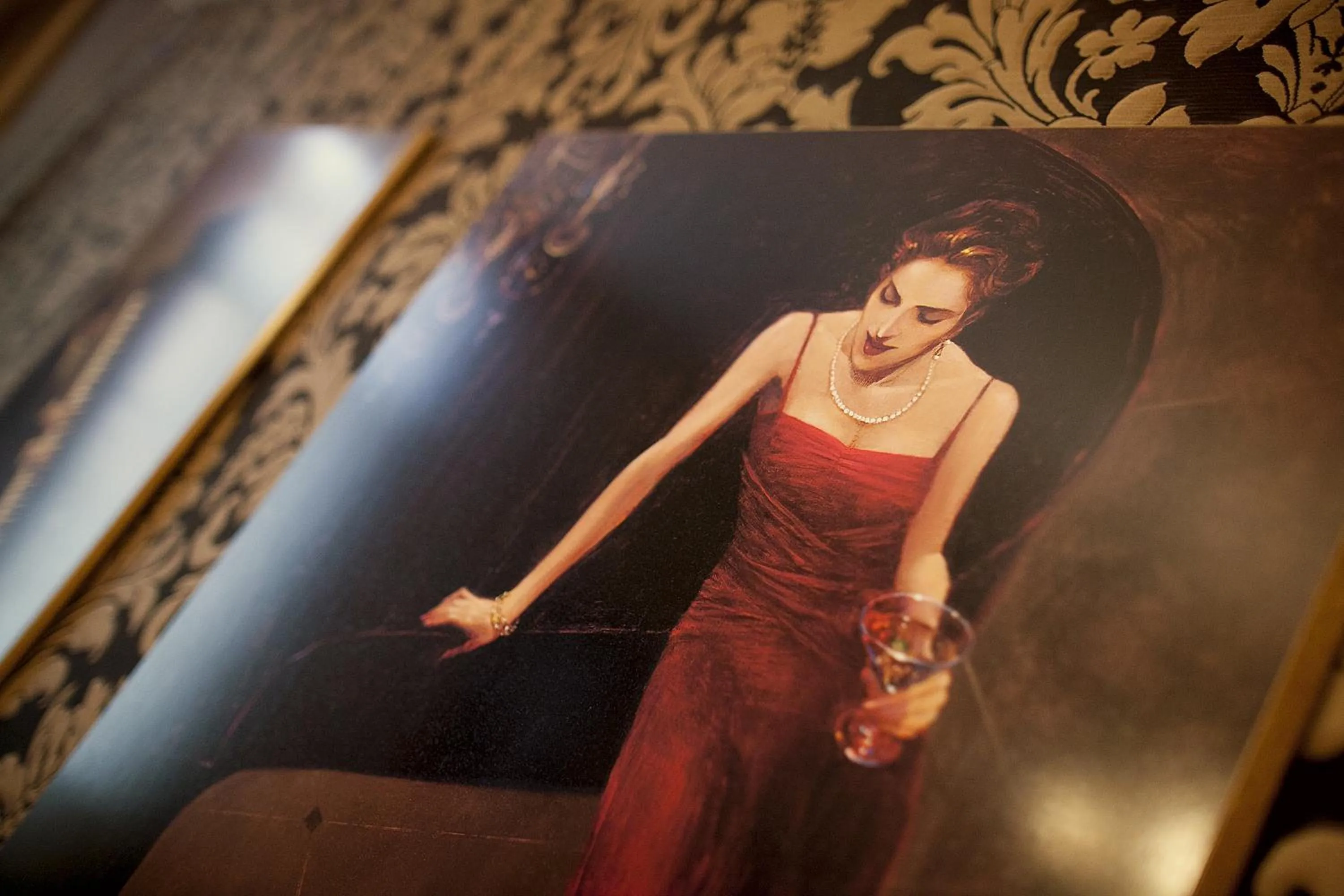 Decorative detail in Aparthotel Oberża