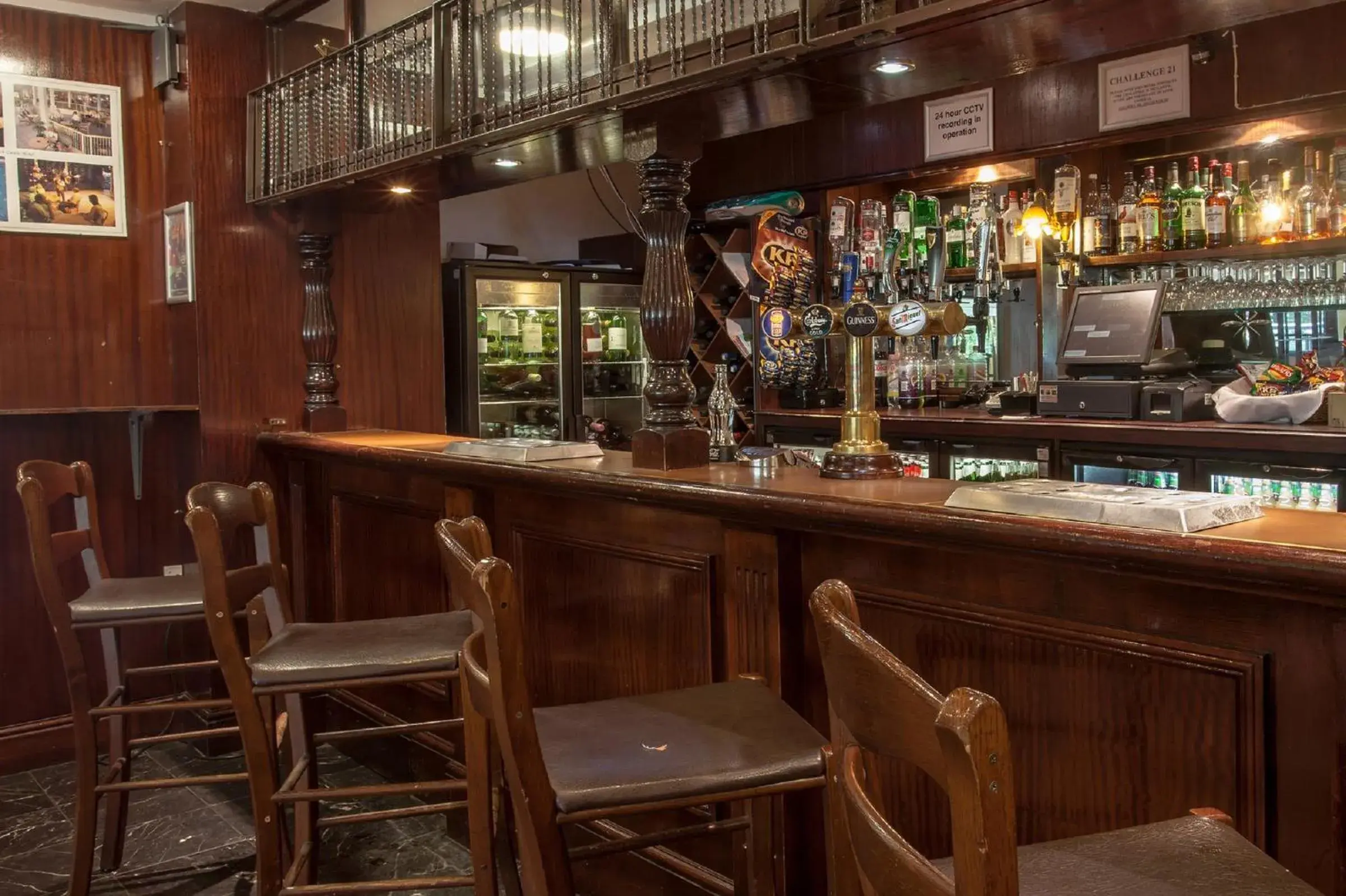 Alcoholic drinks, Lounge/Bar in Britannia Hotel, Hampstead