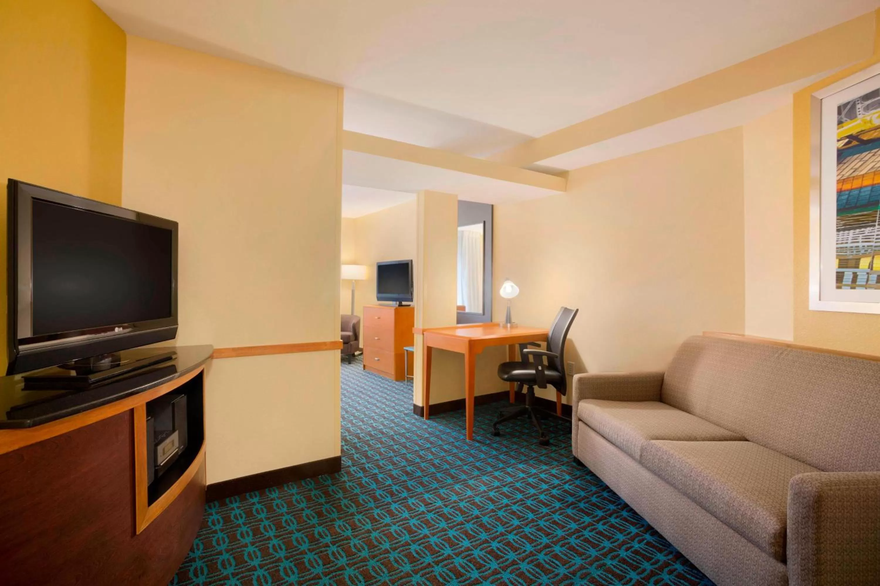 King Studio with Sofa Bed - Hearing Accessible in Fairfield Inn & Suites Columbia Northeast