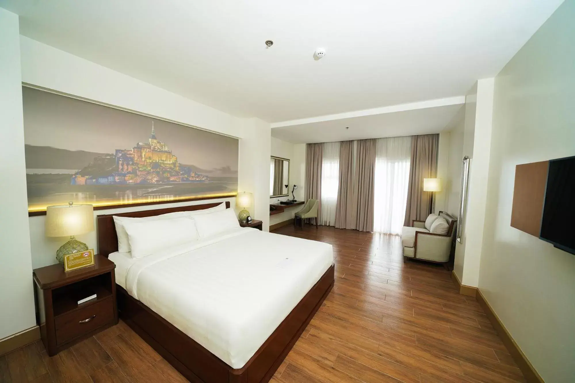 Bed in Hotel Carlito Tagaytay Bed in Hotel Carlito Tagaytay