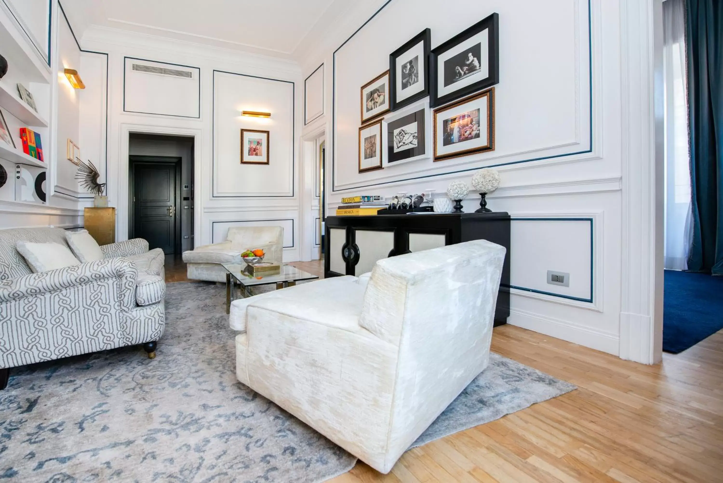 Seating Area in Palazzo Dama - Preferred Hotels & Resorts