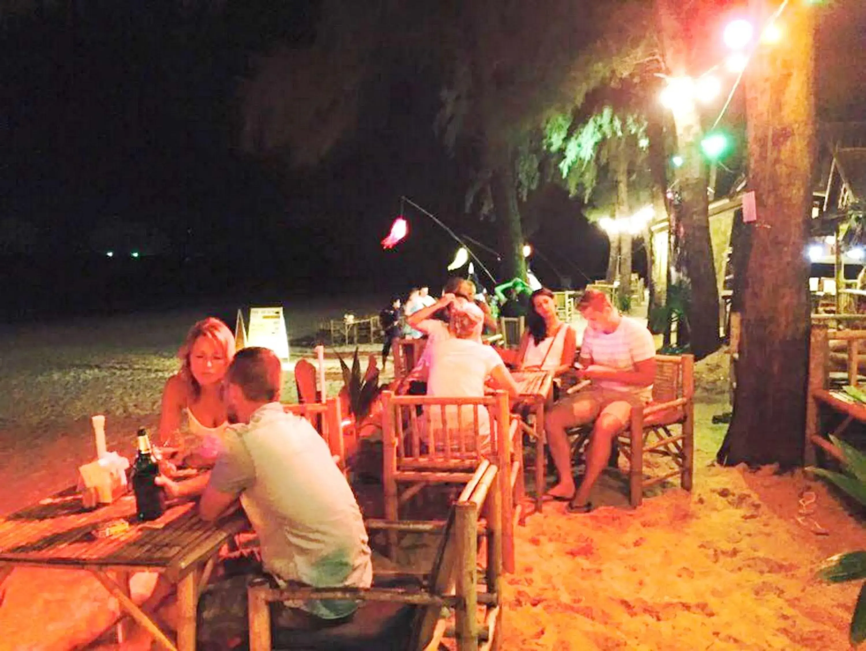 Restaurant/places to eat, Guests in Lanta Palm Beach Resort