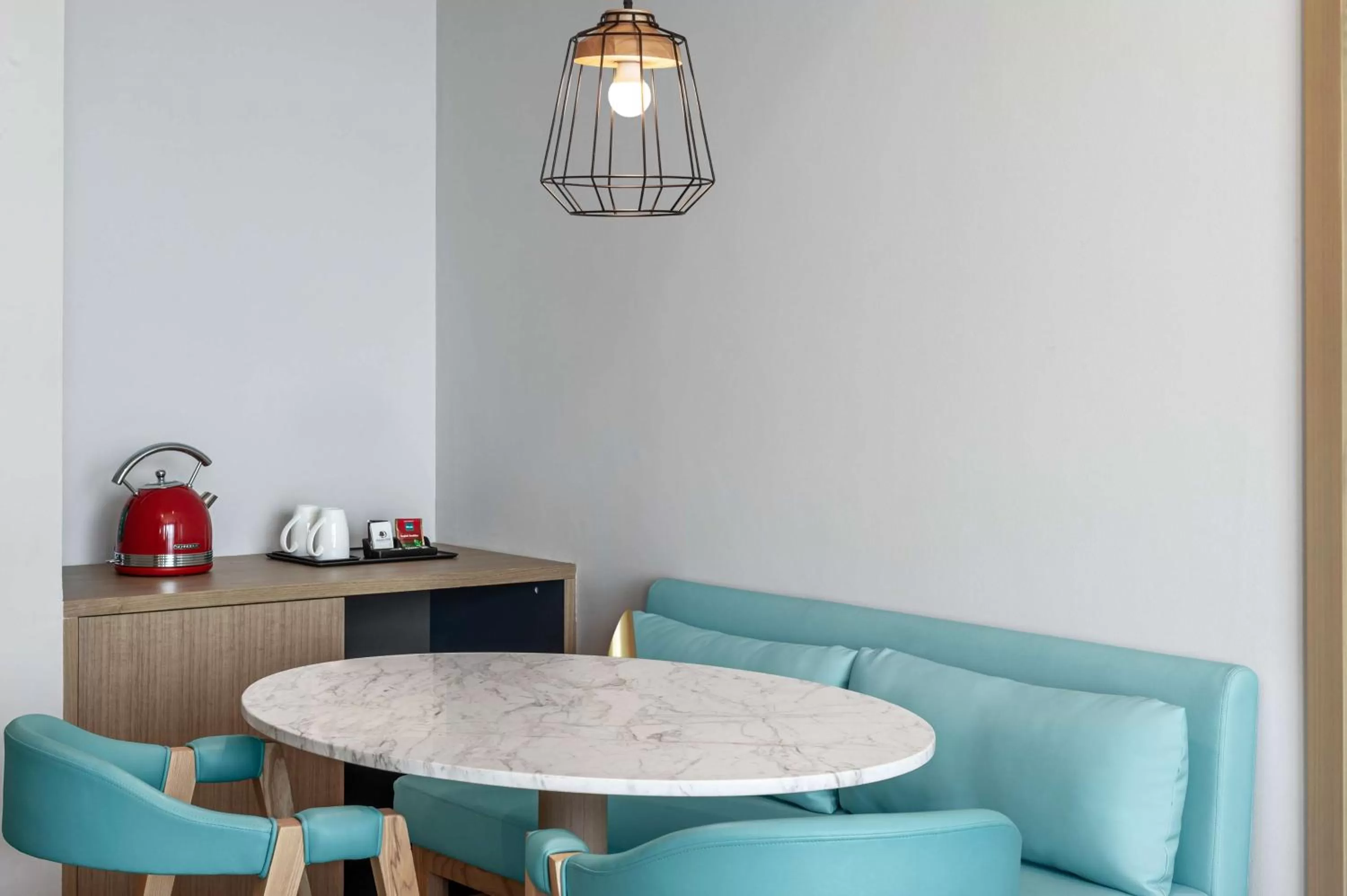 Living room in Hampton by Hilton Marjan Island