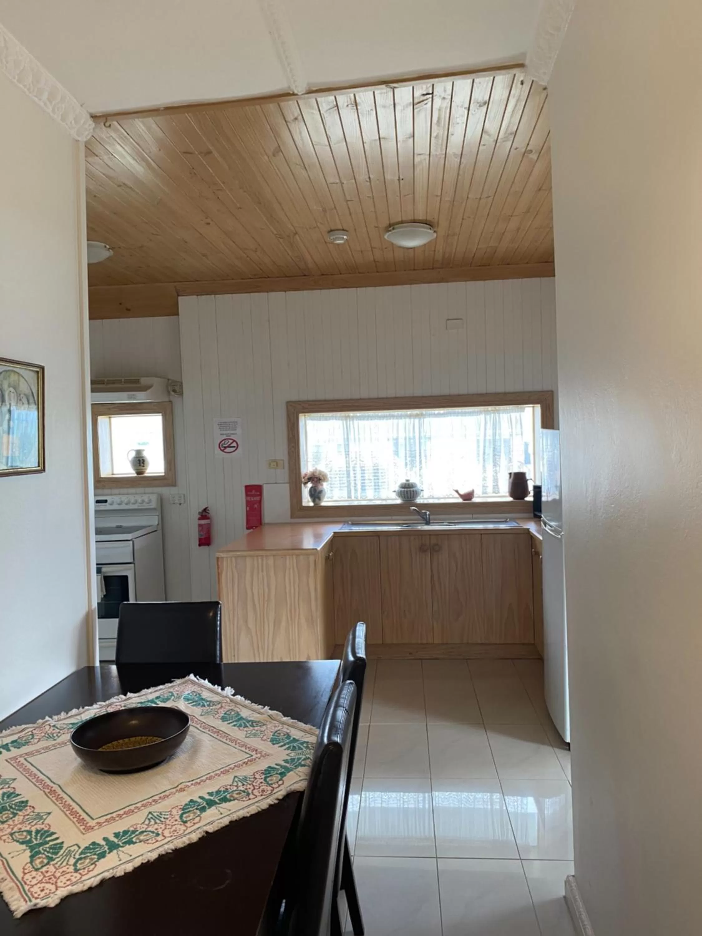 Dining area in Stella's Dromana Hotel