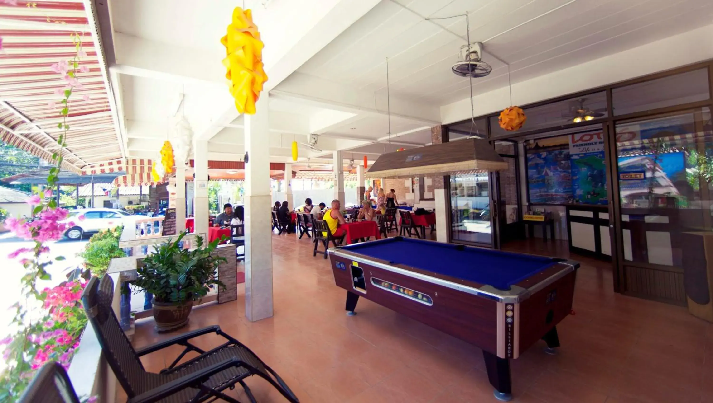 Restaurant/places to eat, Billiards in Lotus Friendly Hotel