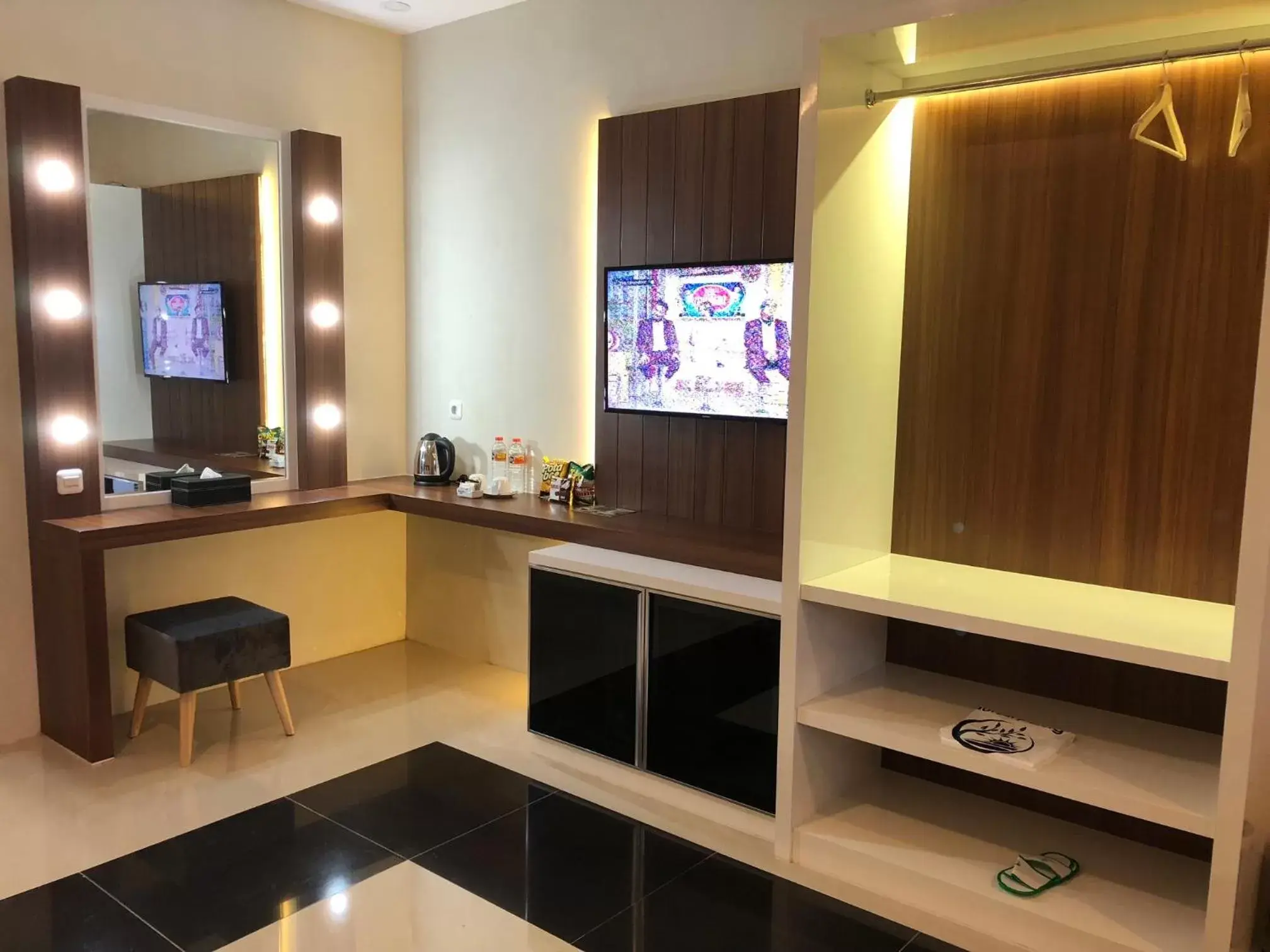 TV/Entertainment Center in Grand Harvest Resort & Villas