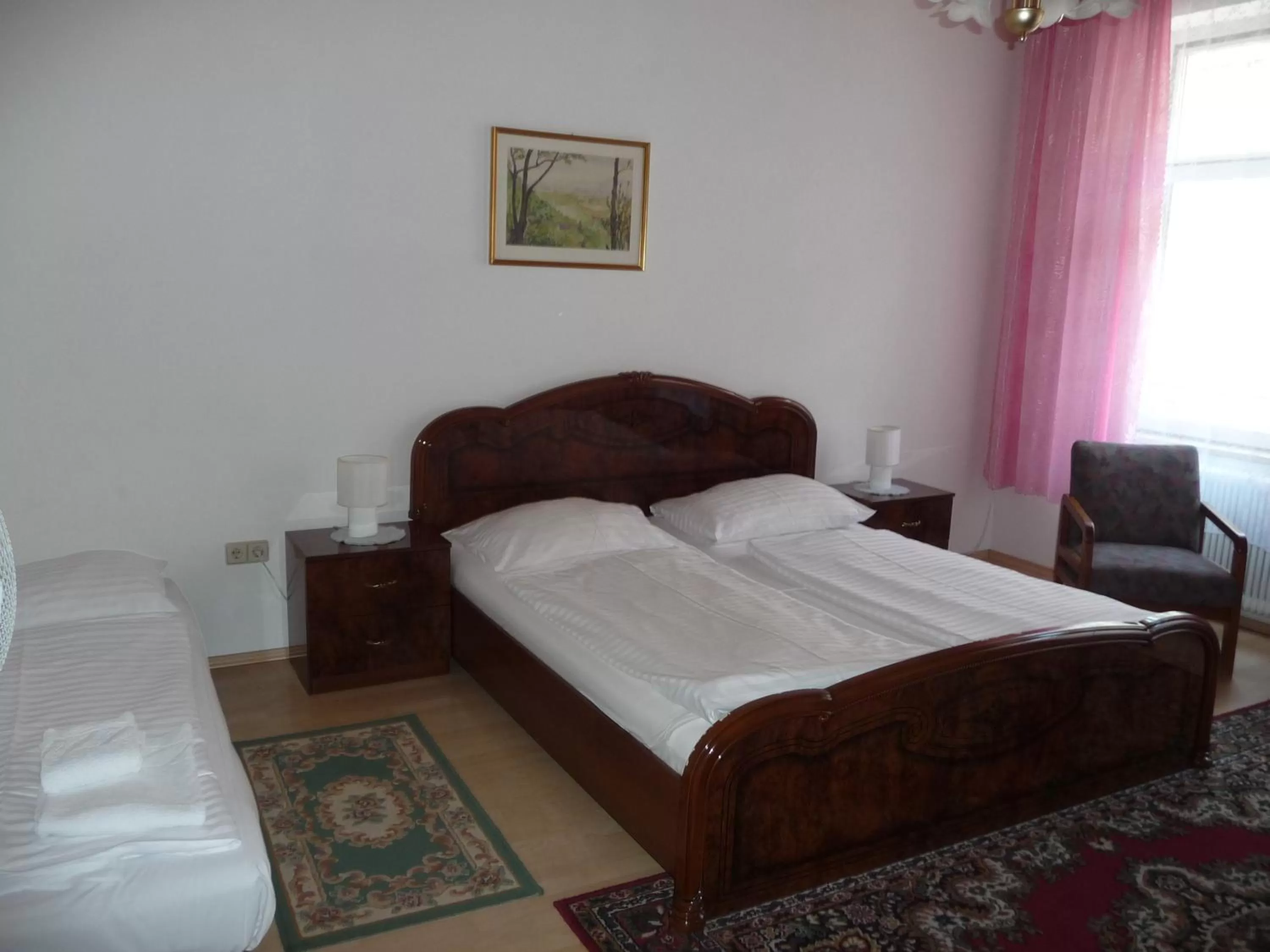 Bed in Appartement Hotel Marien-Hof