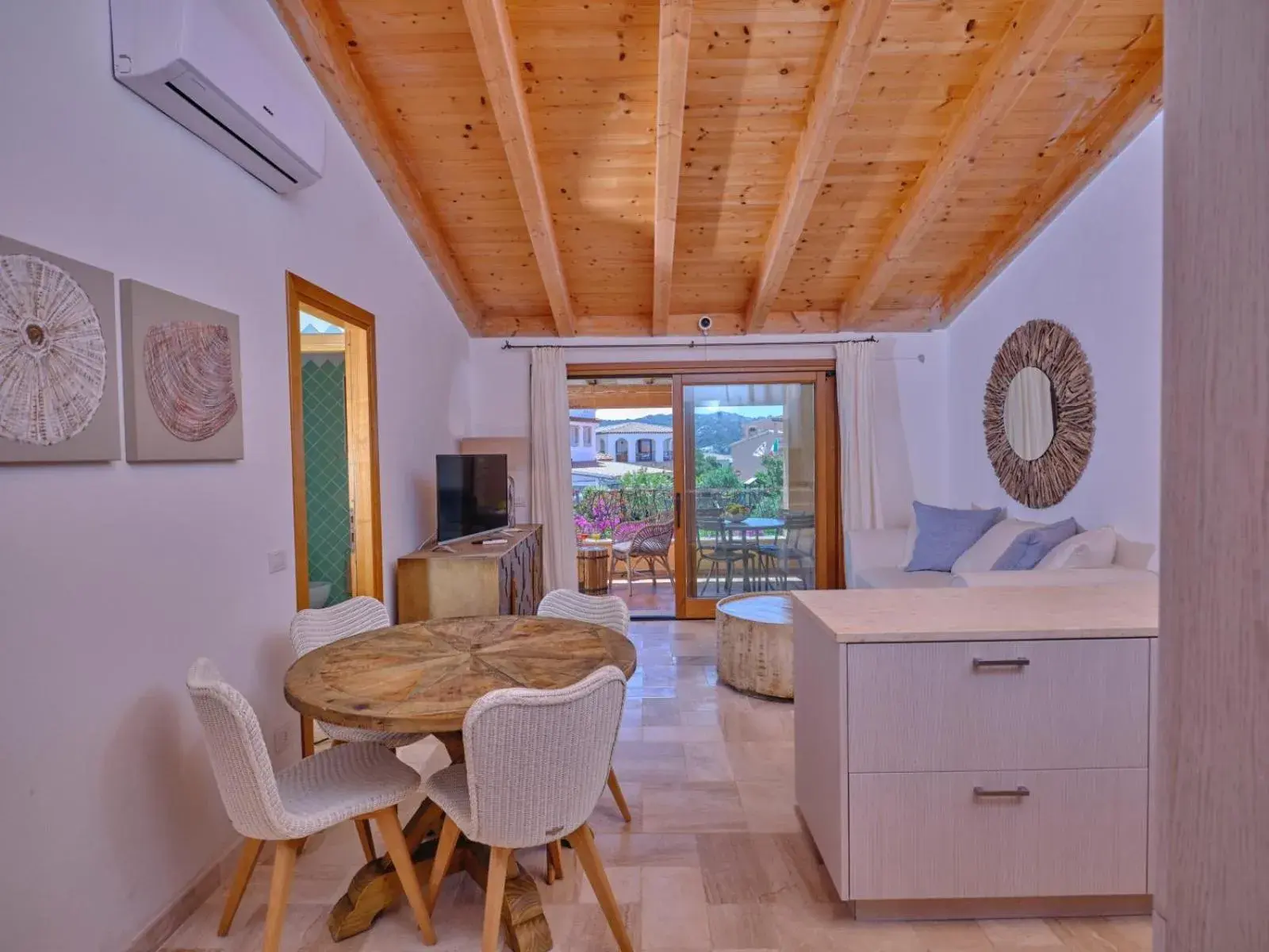 Two-Bedroom Apartment in Dolce Vita Boutique Hotel Two-Bedroom Apartment in Dolce Vita Boutique Hotel