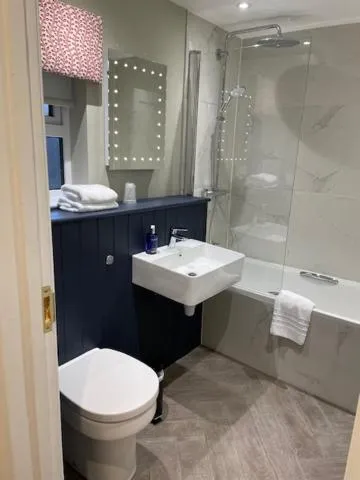Bathroom in Cottesmore Hotel Golf & Country Club