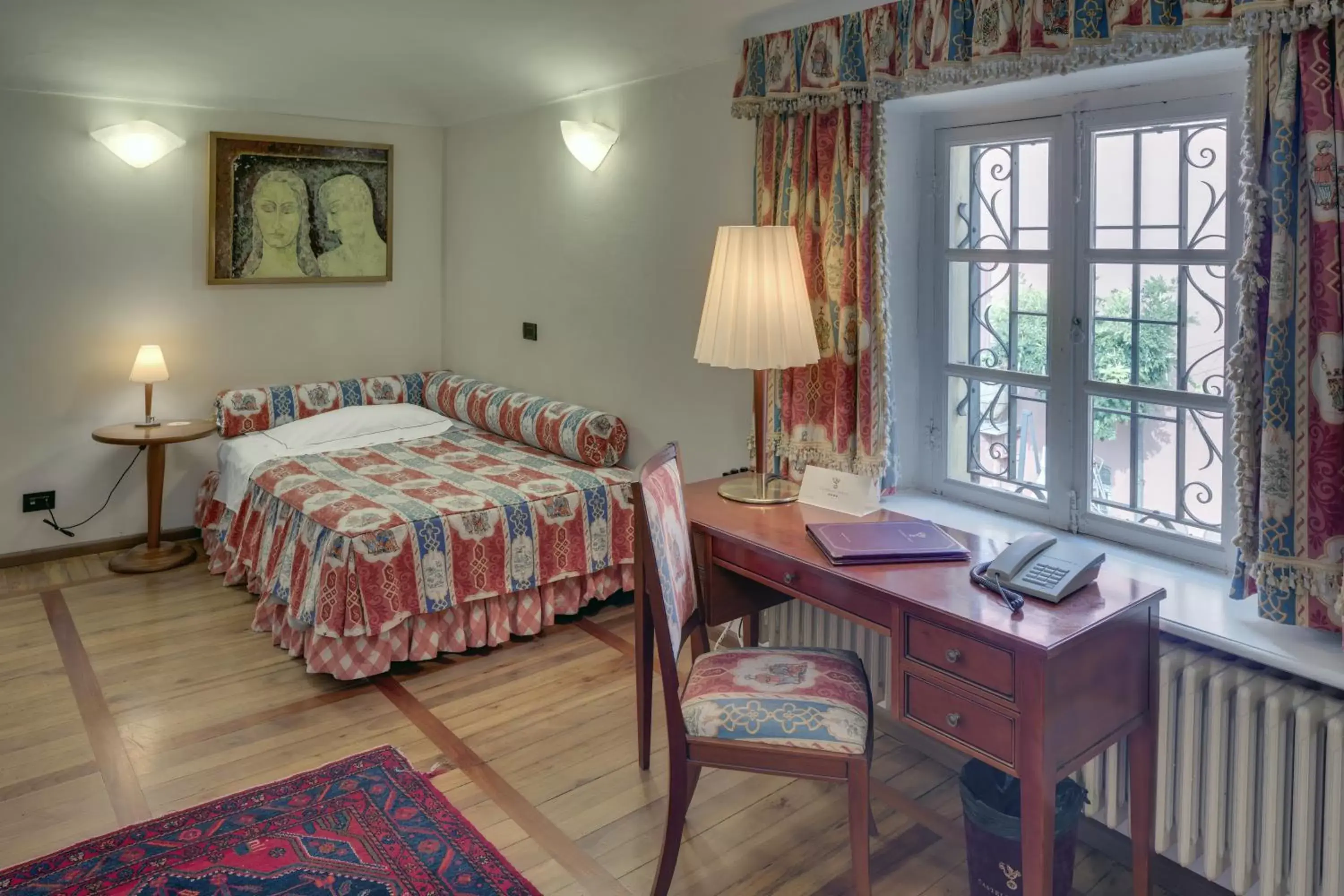 Photo of the whole room, Bed in Castello Rosso