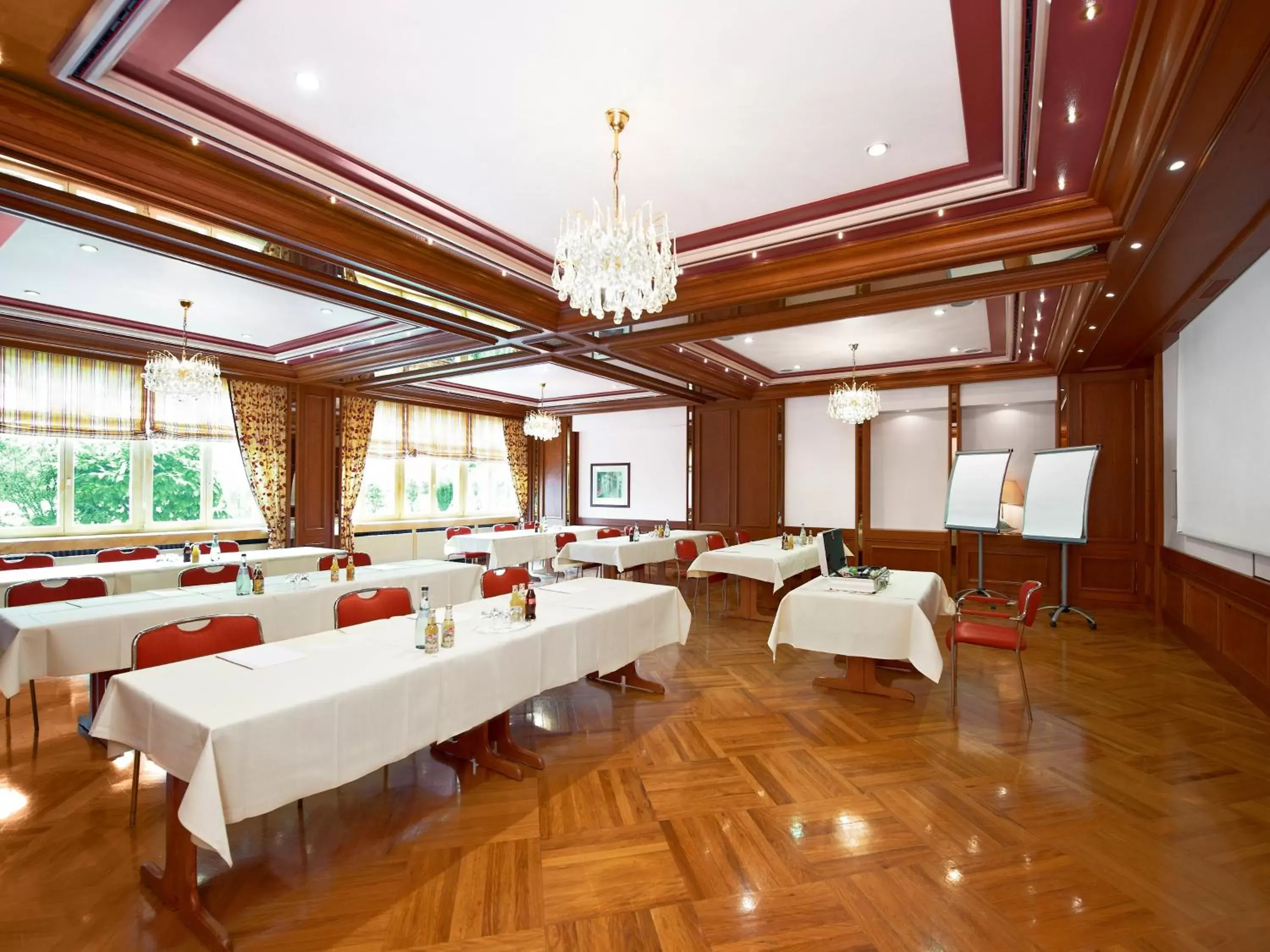 Business facilities in Hirsch Hotel