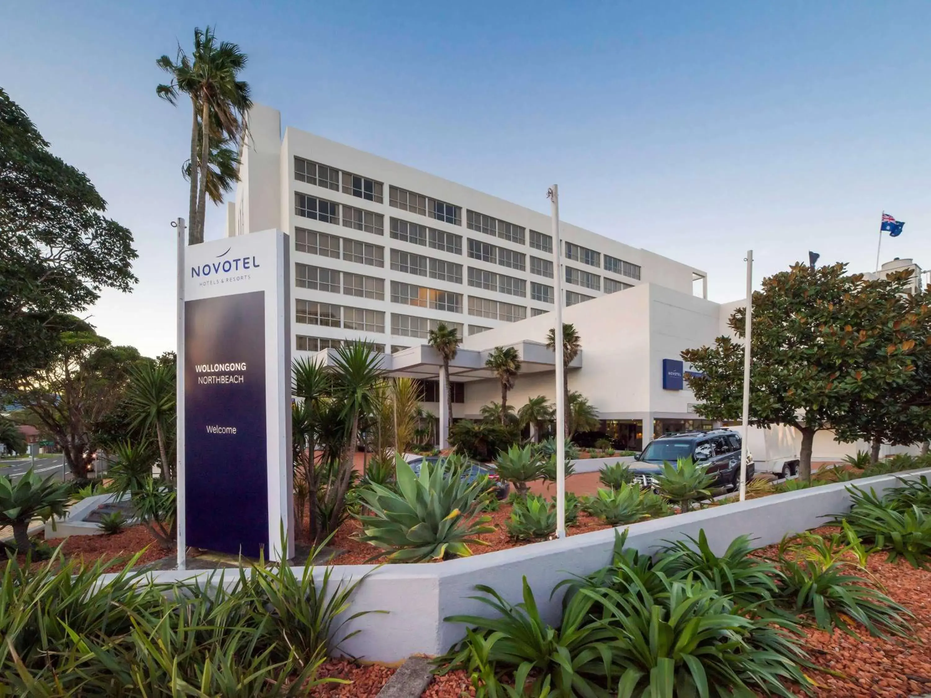 Property Building in Novotel Wollongong Northbeach